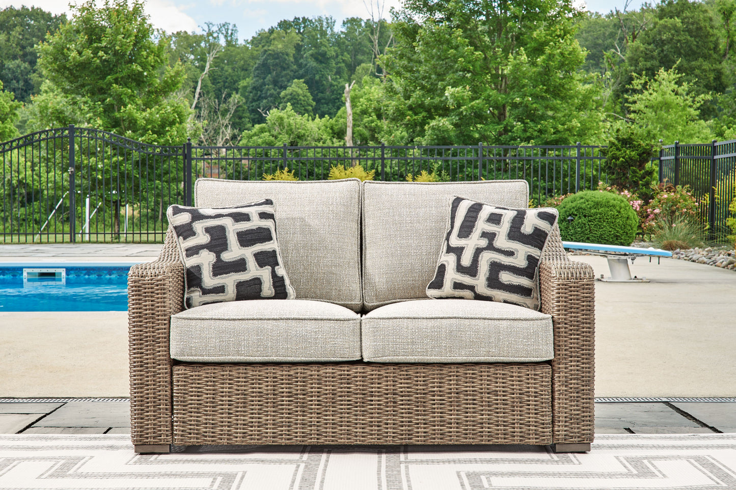 Beachcroft - Loveseat With Cushion - Beige