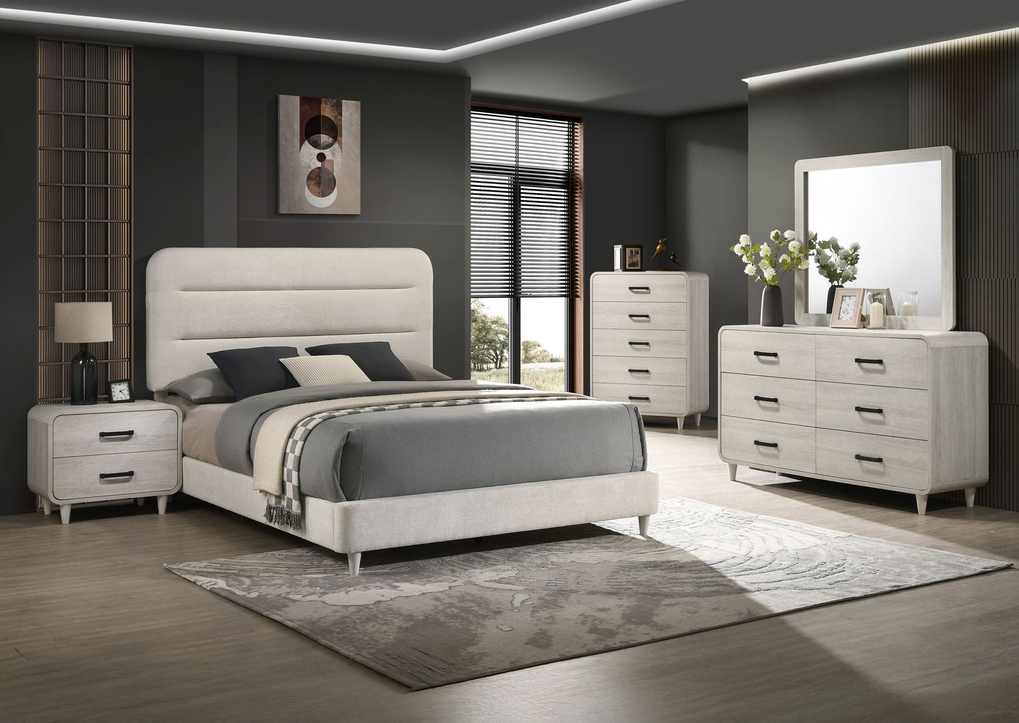 Nyomi - Chest - White