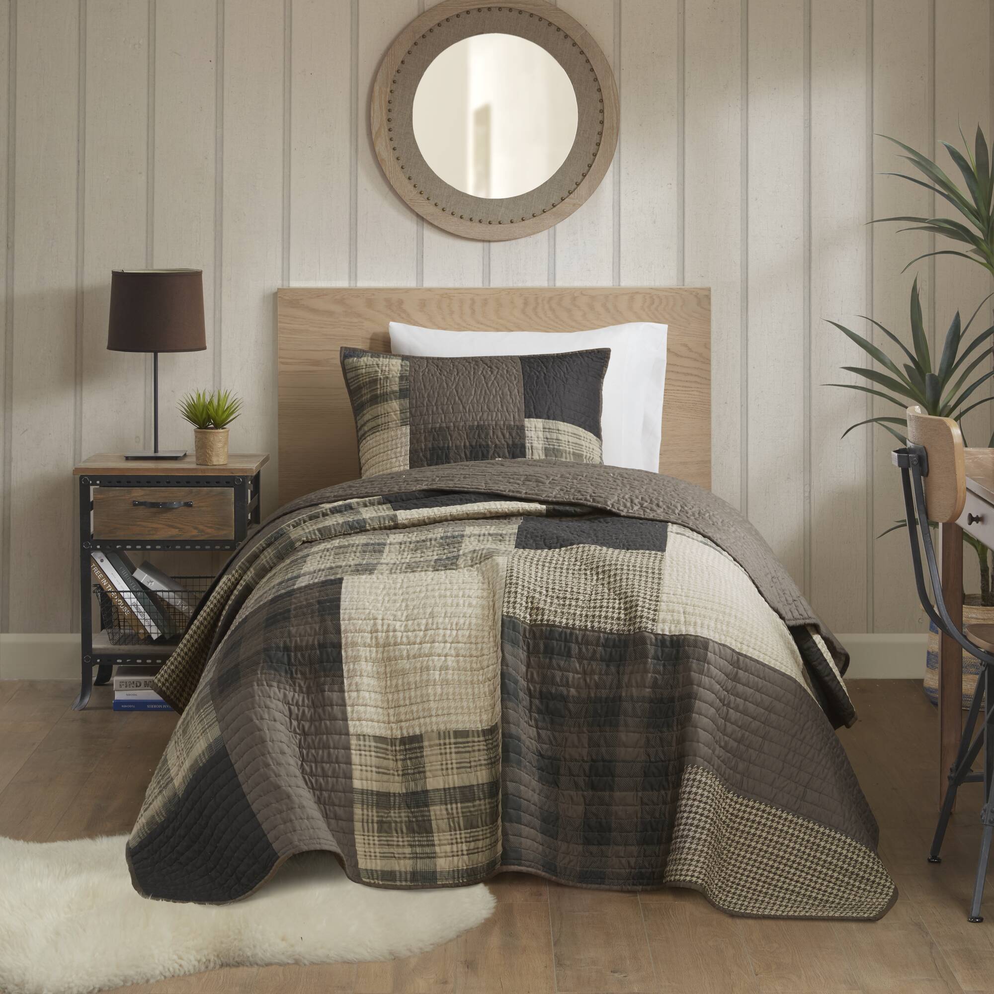 Winter Hills - Oversized Cotton Quilt Set - Tan
