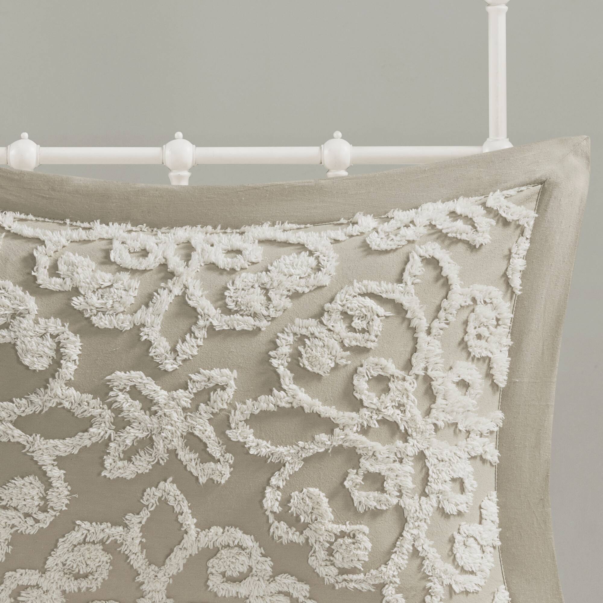 Sabrina - 3 Piece Tufted Bedspread Set - Taupe