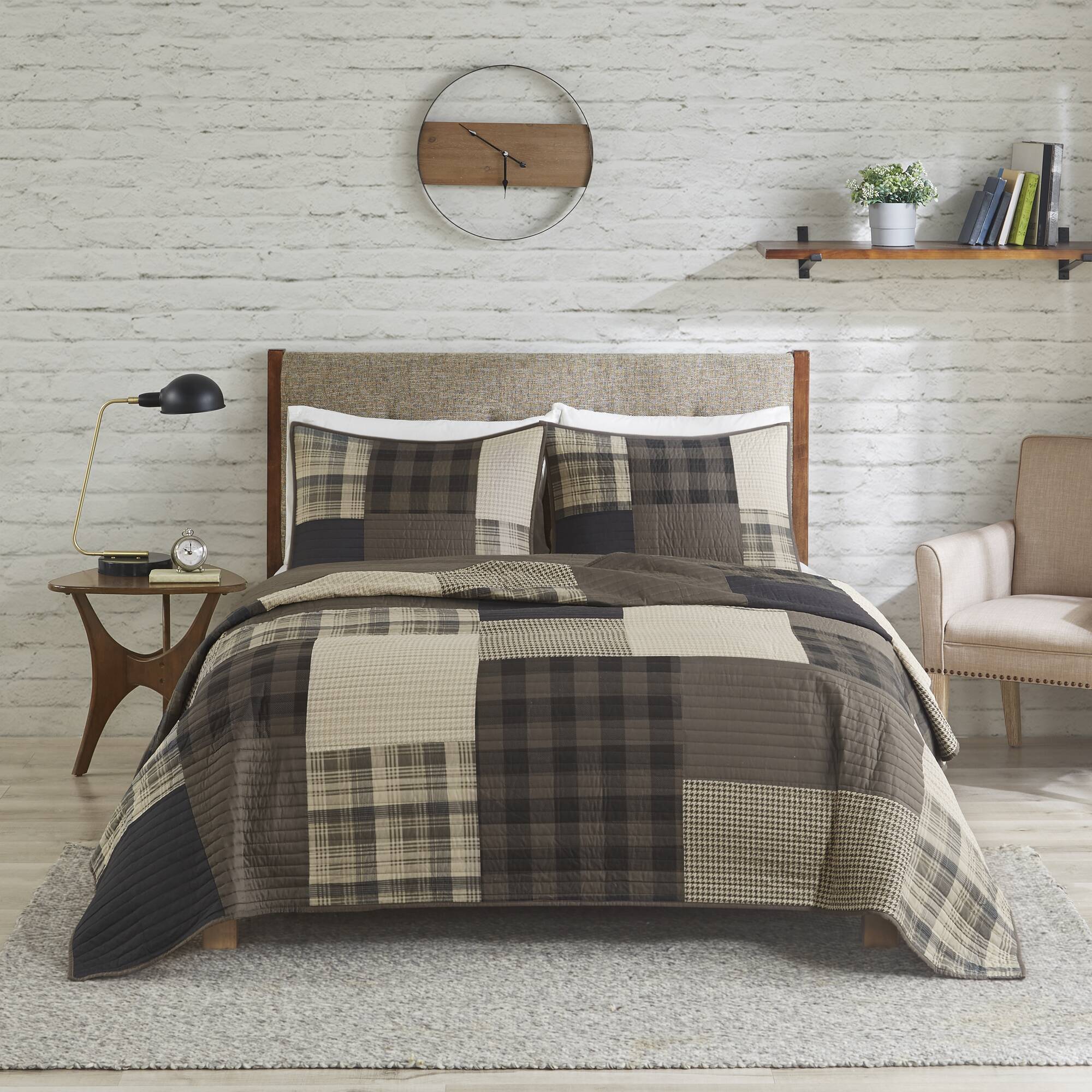 Winter Hills - King Oversized Quilt Set - Tan