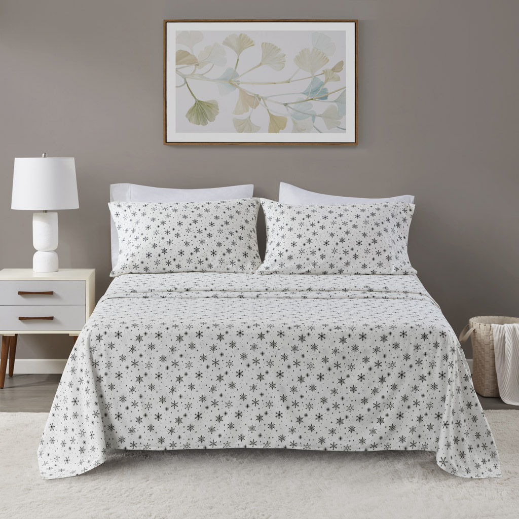 Oversized Flannel - 4 Piece Full Sheet Set - Black Snowflakes