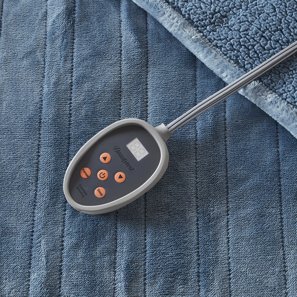 Heated Microlight to Berber - Queen Blanket - Blue