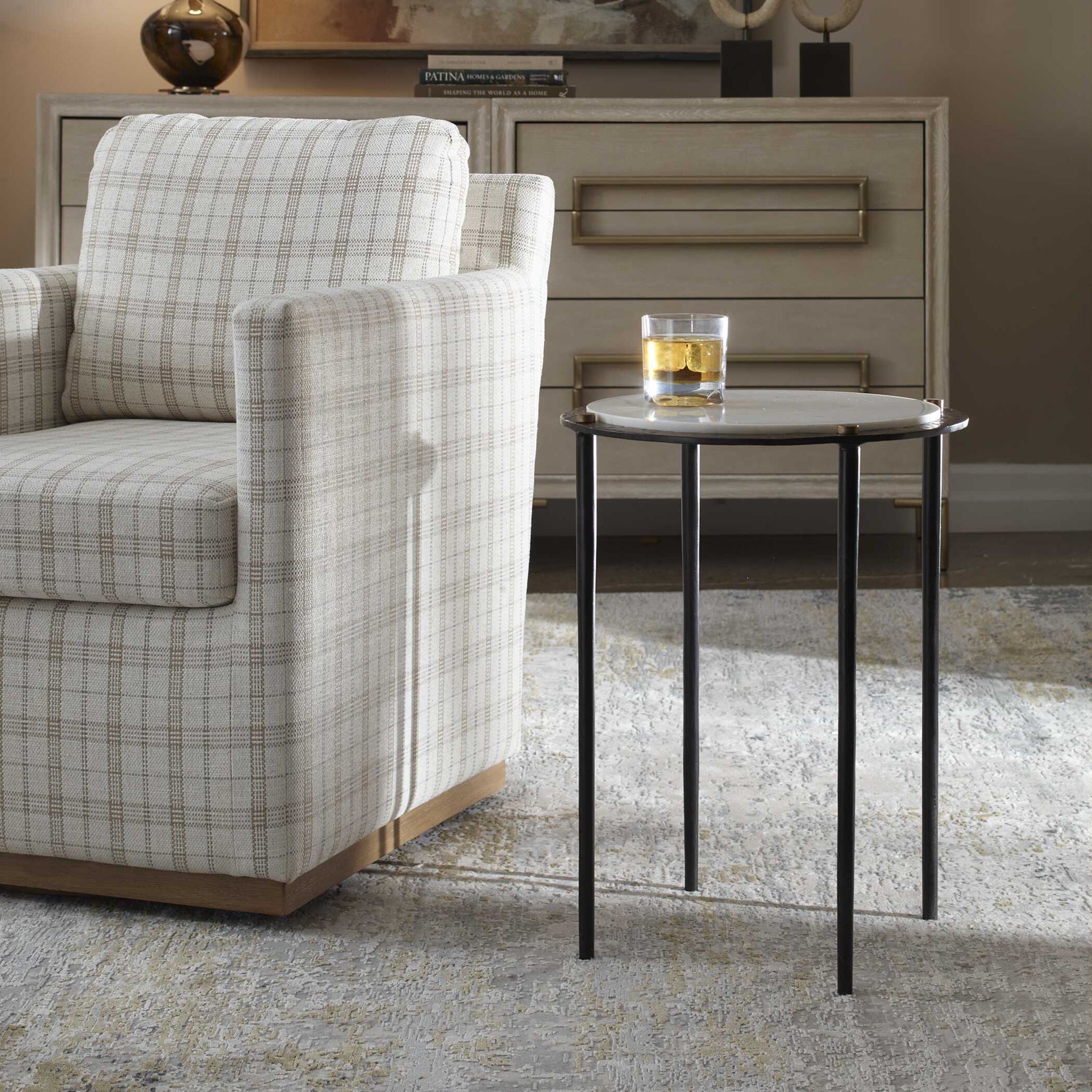 Wren - Round Marble Accent Table - Bronze / White