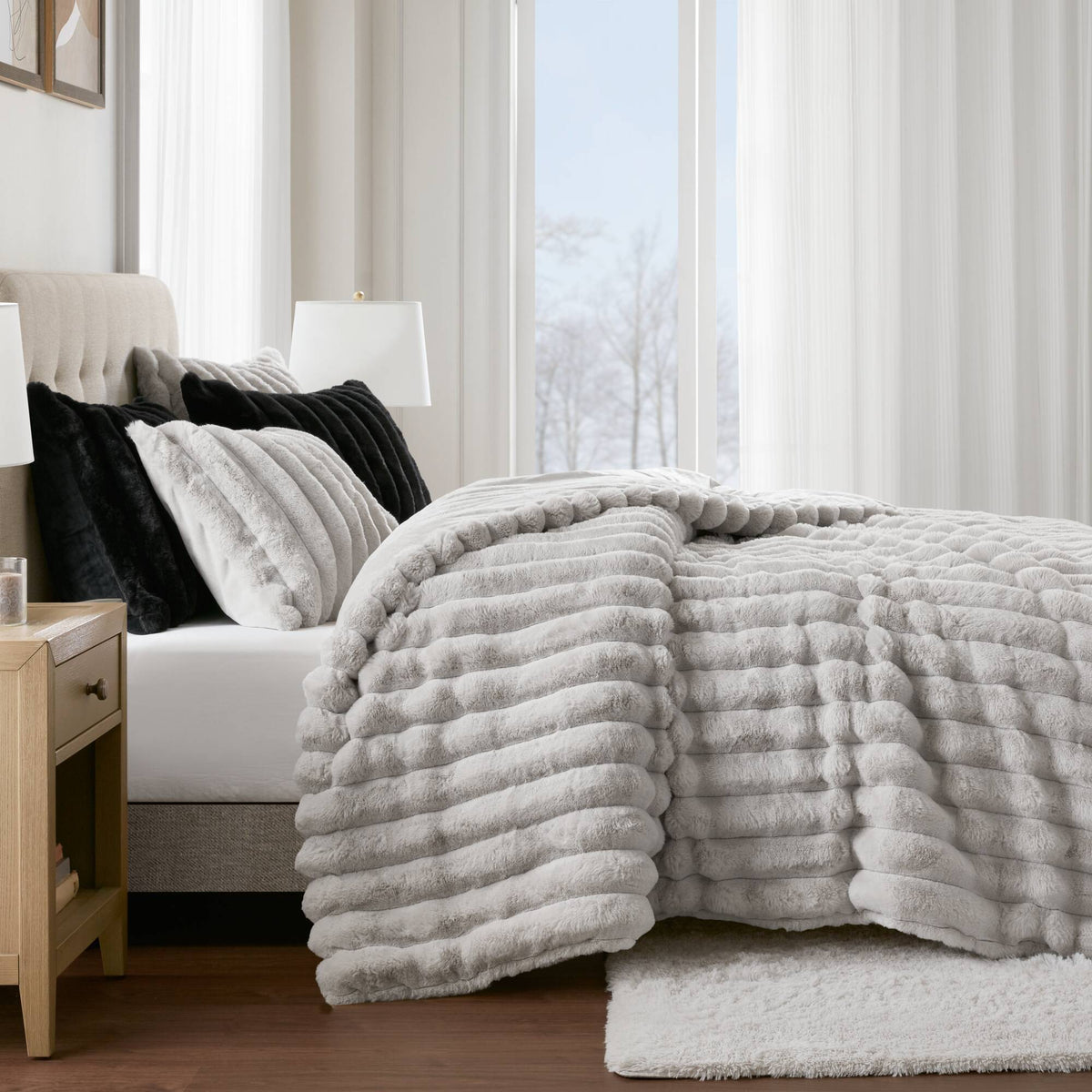 Jasmine - 3 Piece Full/Queen Ultrasoft Ribbed Comforter Set - Black