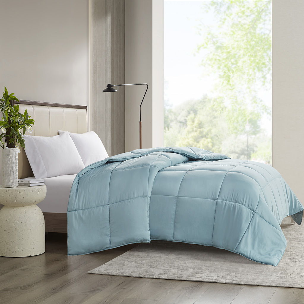 Winfield - 300 Thread Count Cotton Shell Luxury Down Alternative Comforter - Teal
