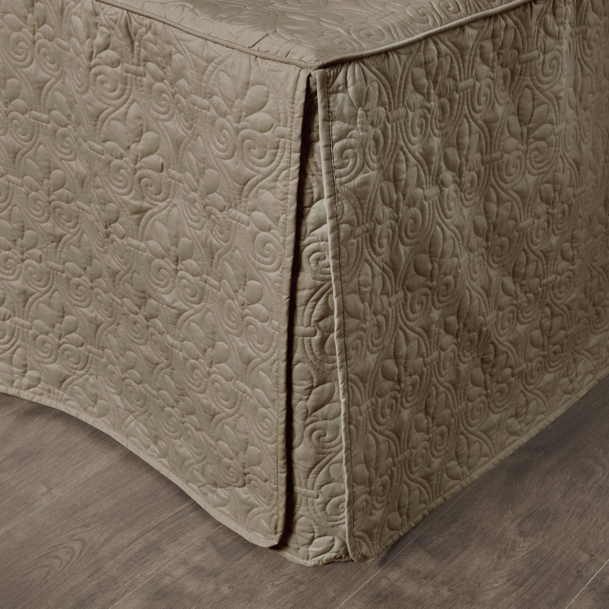 Quebec - Queen Fitted Bedspread (Set of 3) - Khaki