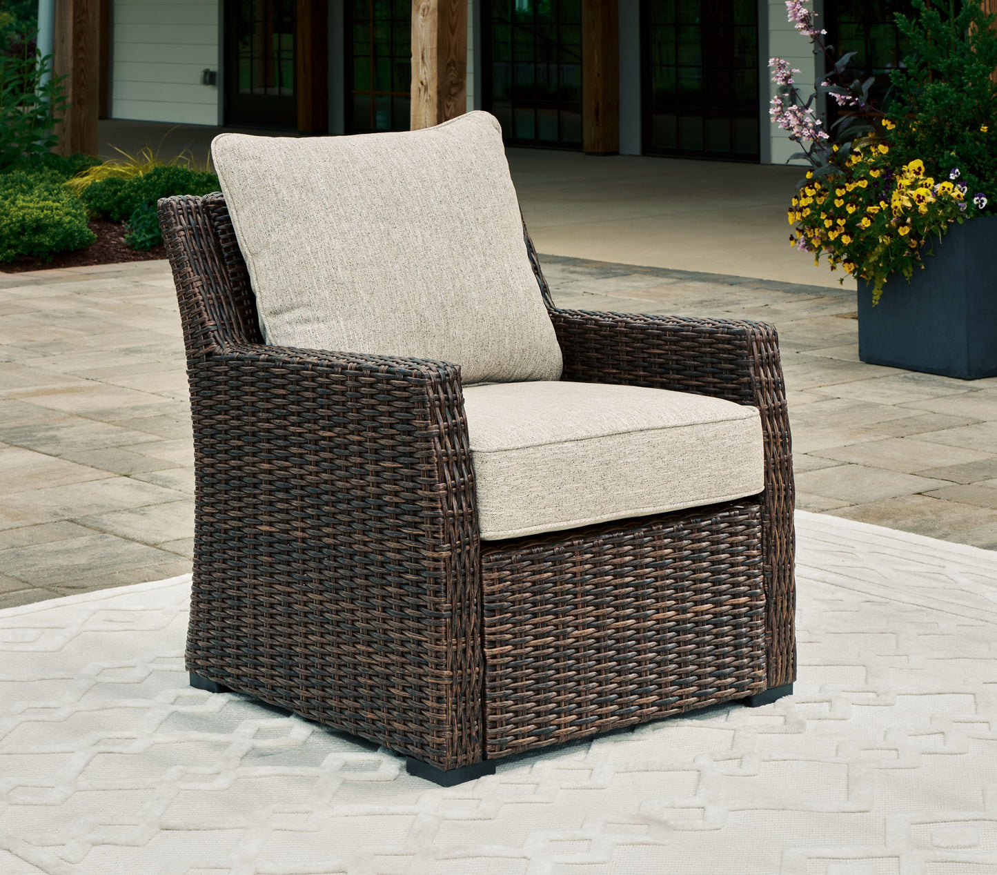 Brook Ranch - Lounge Chair With Cushion - Brown