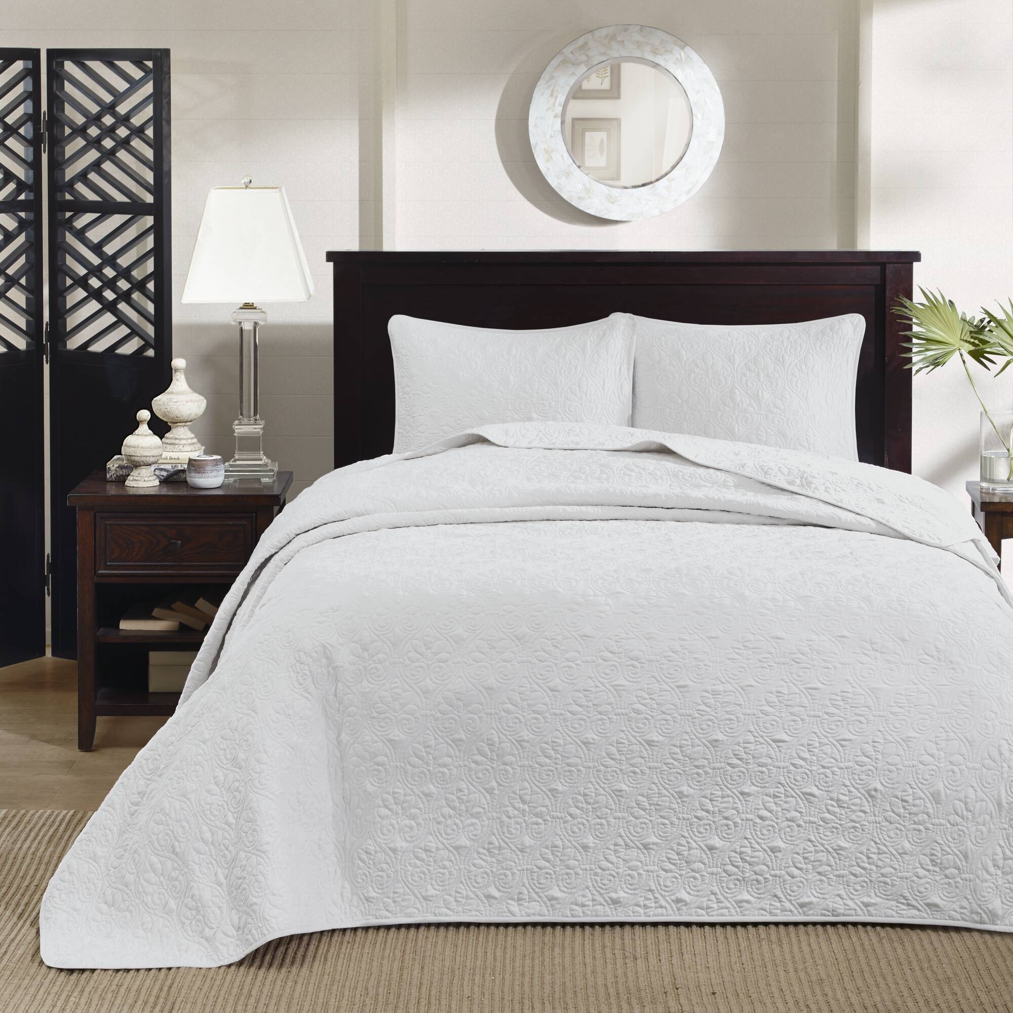 Quebec - Queen Reversible Bedspread Set - White