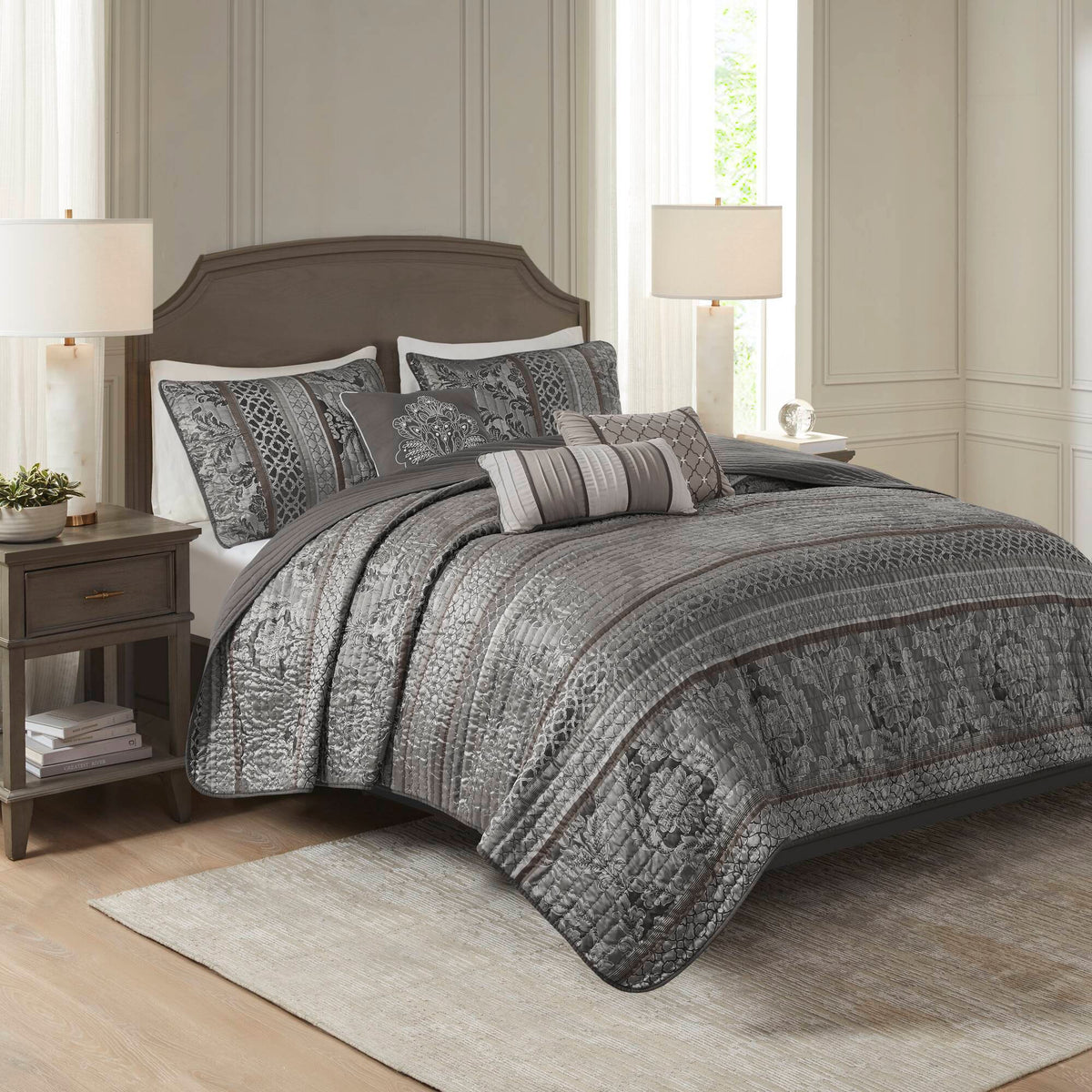 Bellagio - 6 Piece Full/Queen Quilt Set With Throw Pillows - Gray