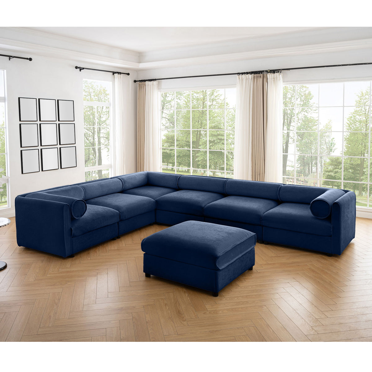 Contemporary Elegant Sofa With Storage And Ottoman