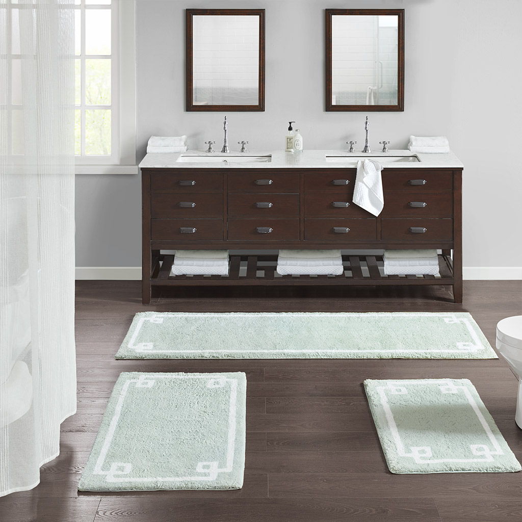 Evan - 24" x 40" Tufted Bath Rug - Seafoam