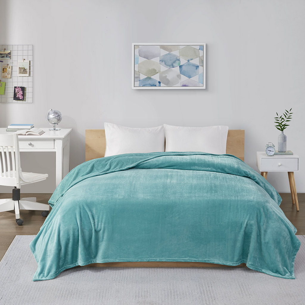 Microlight Plush - Twin Oversized Blanket - Aqua