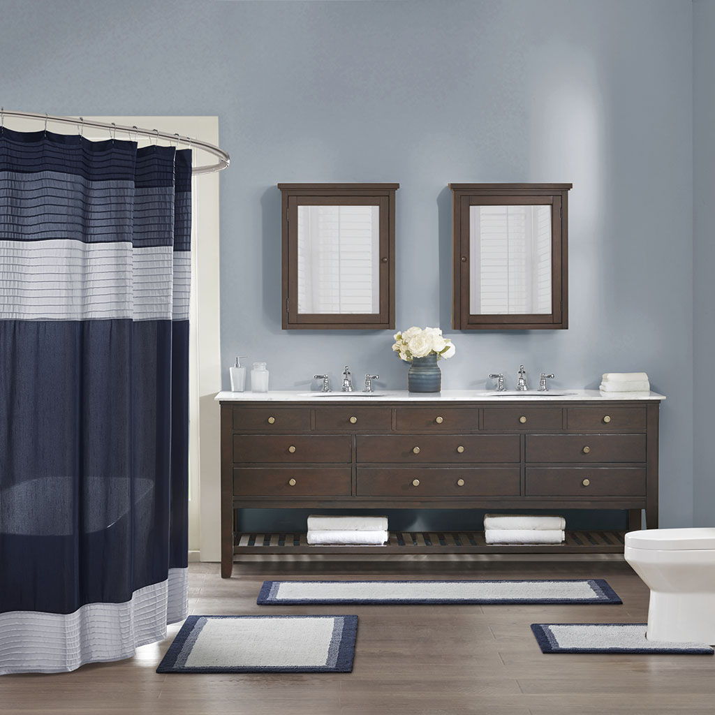 Amherst - 20" x 30" Tufted Bath Rug - Navy