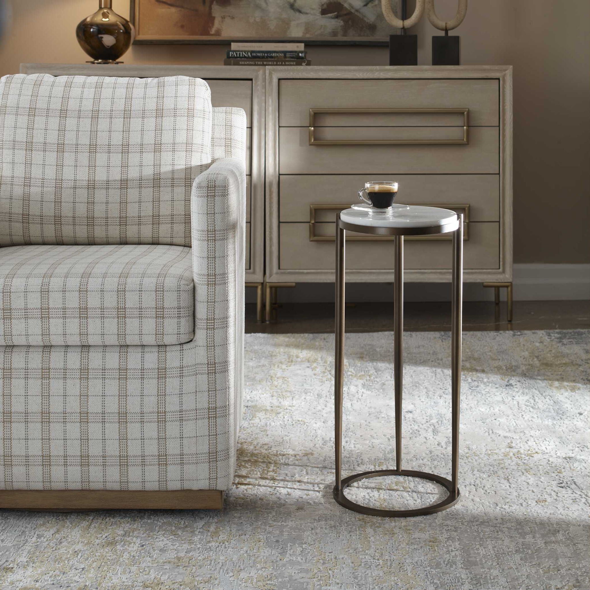 Mercier - Round Marble Accent Table - Brass / White