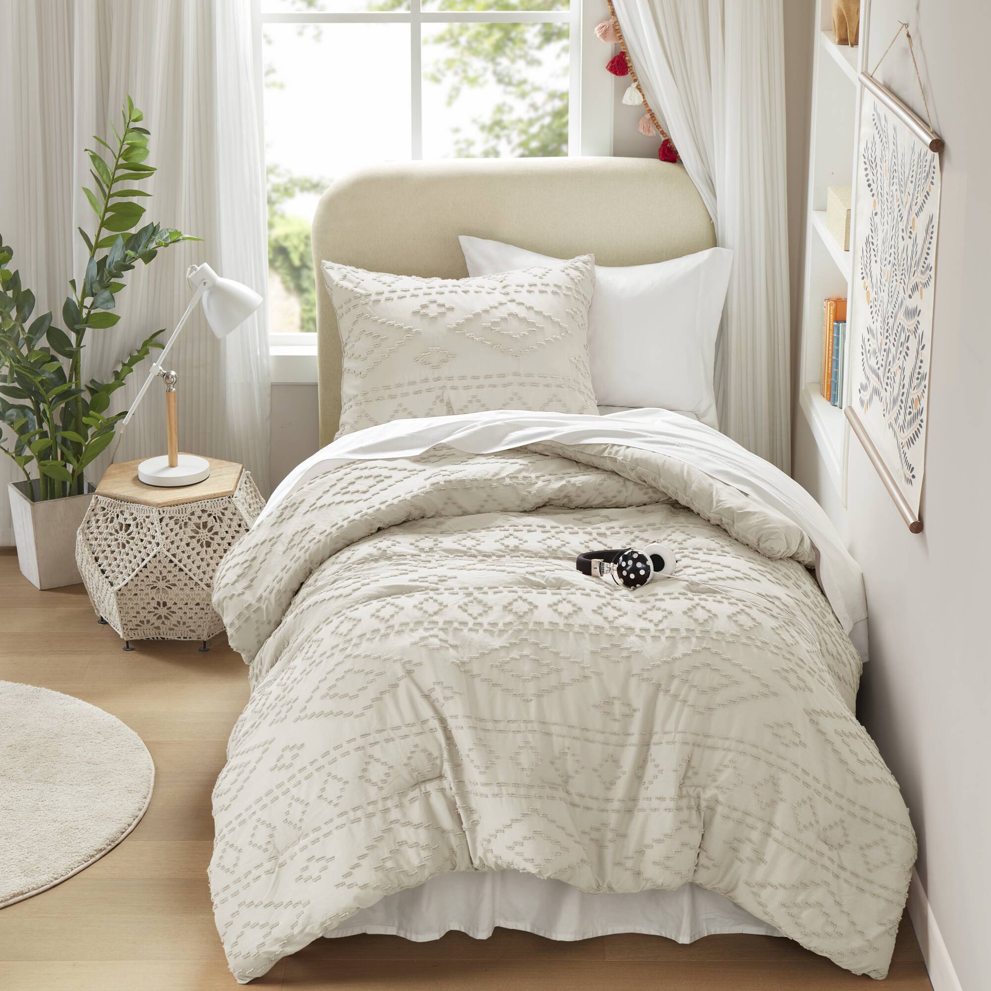 Gigi - King/California King Comforter Mini Set - Beige