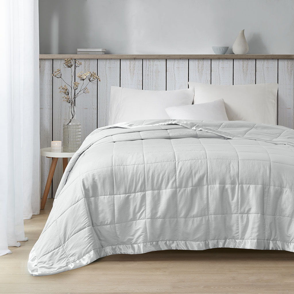Cambria - King Premium Oversized Hypoallergenic Down Alternative Blanket With 3M Moisture Treatment - Gray