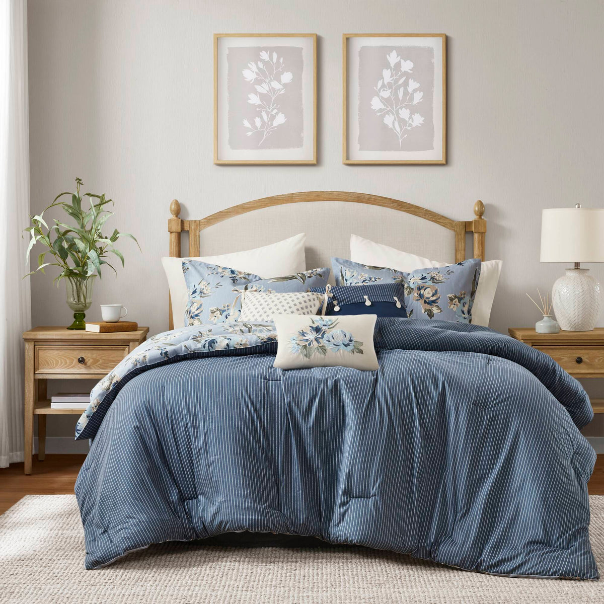 Salara - 7 Piece Queen Vintage Floral Comforter Set - Blue