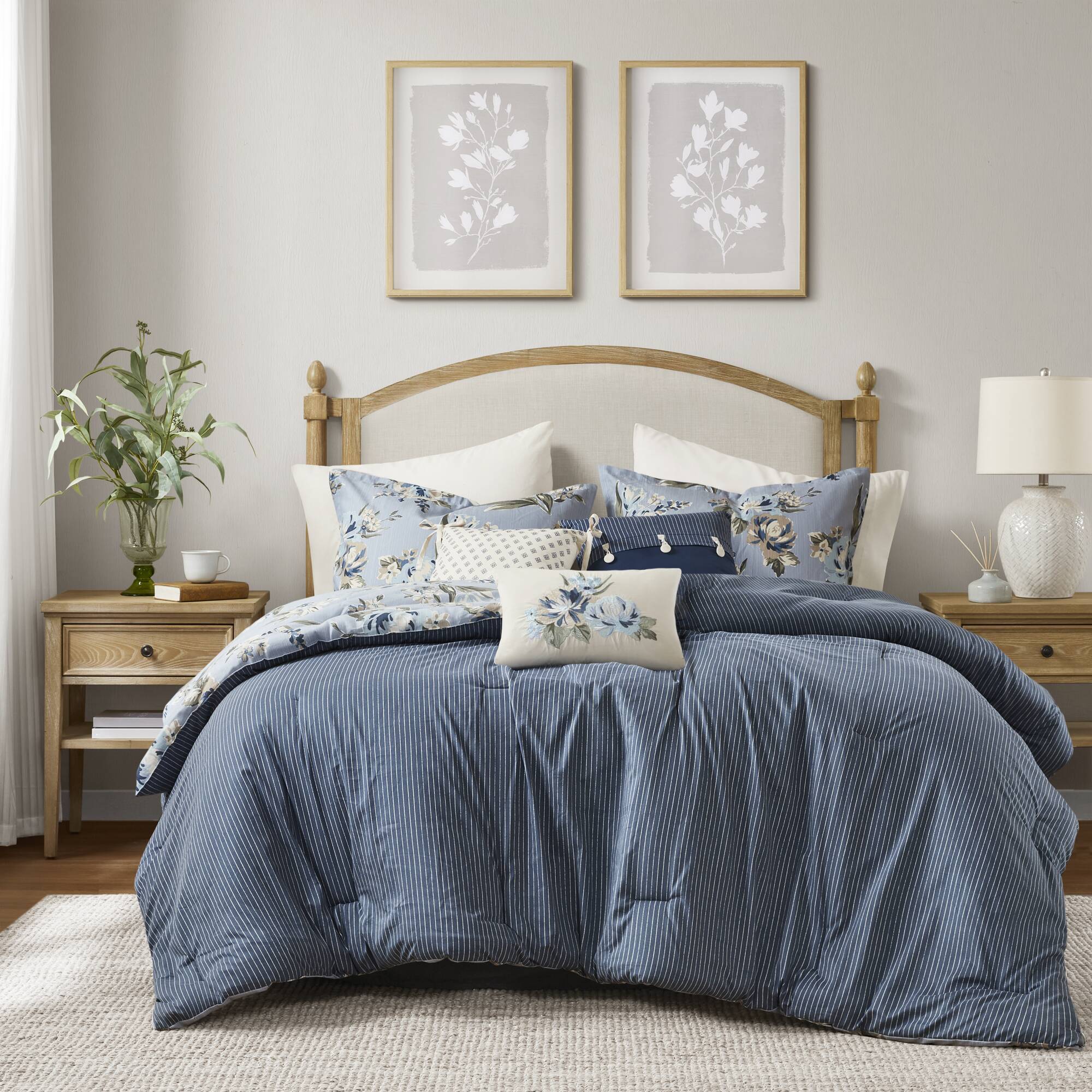 Salara - 7 Piece King Vintage Floral Comforter Set - Blue