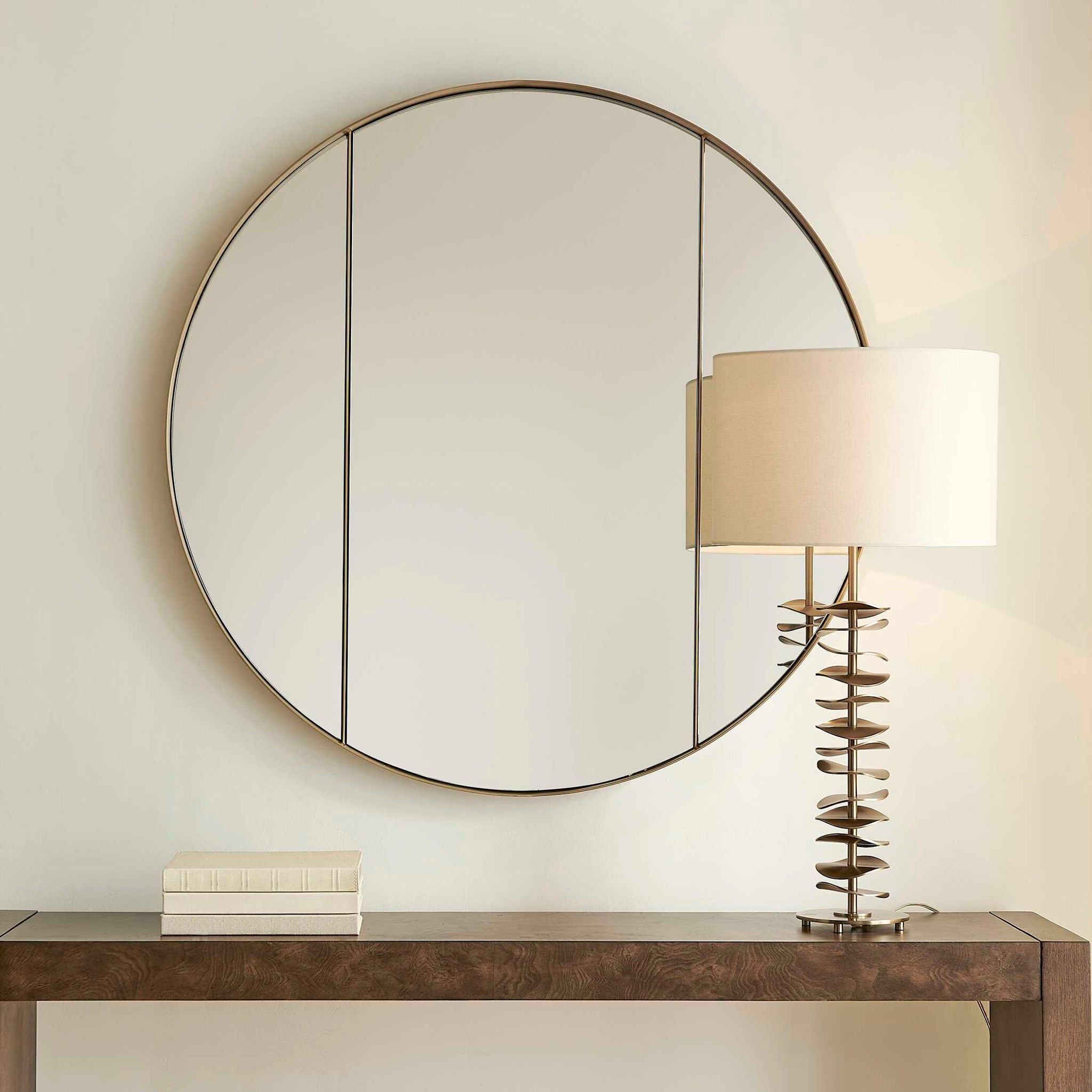 Amram - Round Mirror - Antique Brass / Gold
