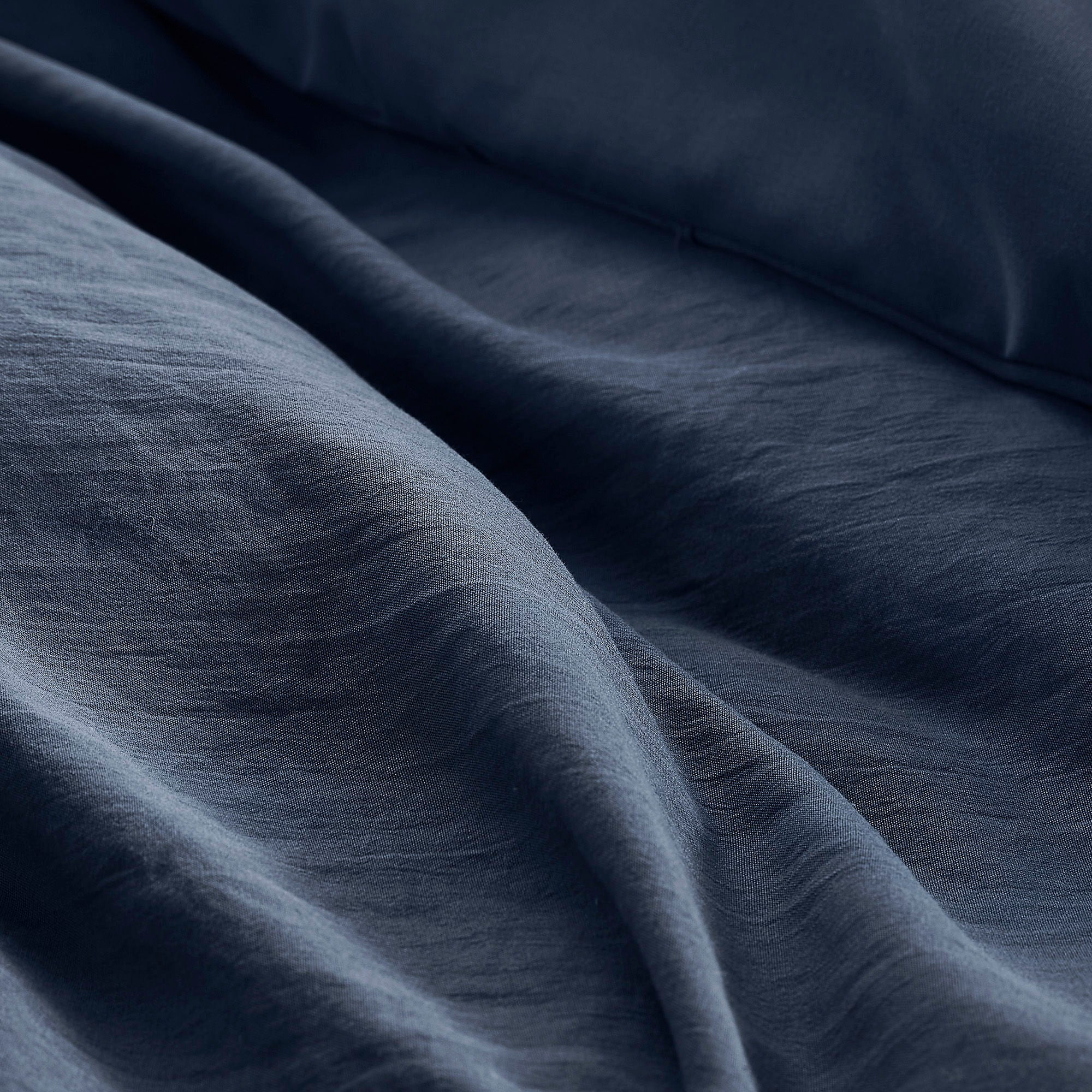 Porter - King Soft Washed Pleated Comforter Set - Navy
