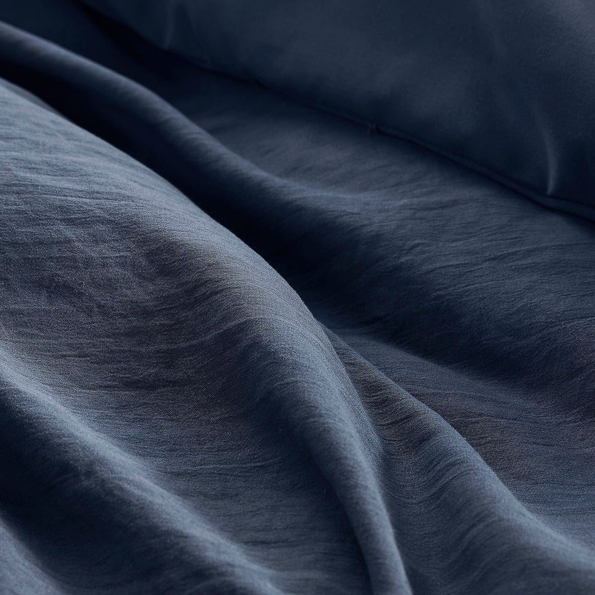 Porter - Queen Soft Washed Pleated Comforter Set - Navy