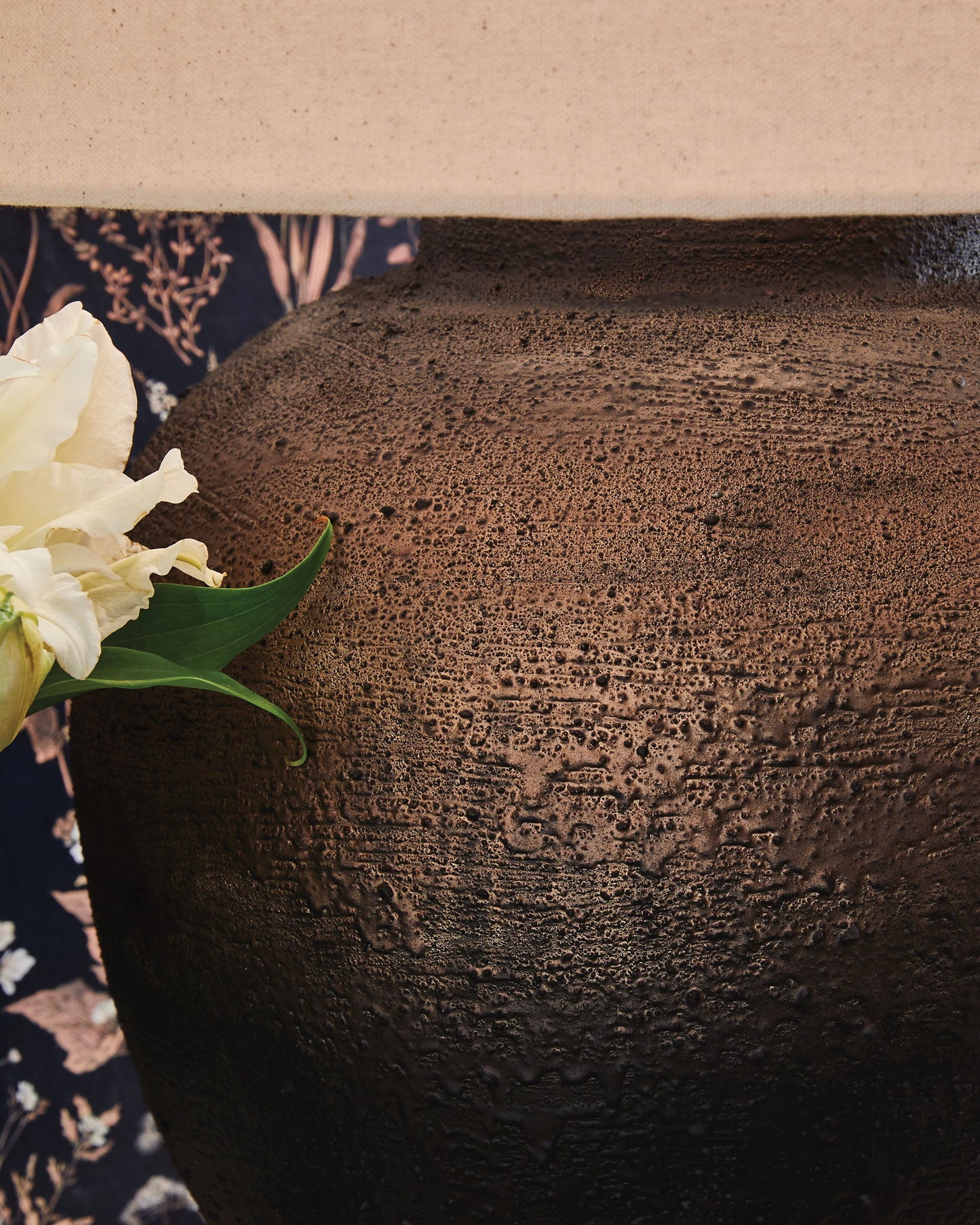 Newgerhard - Metal Table Lamp - Brown / Black