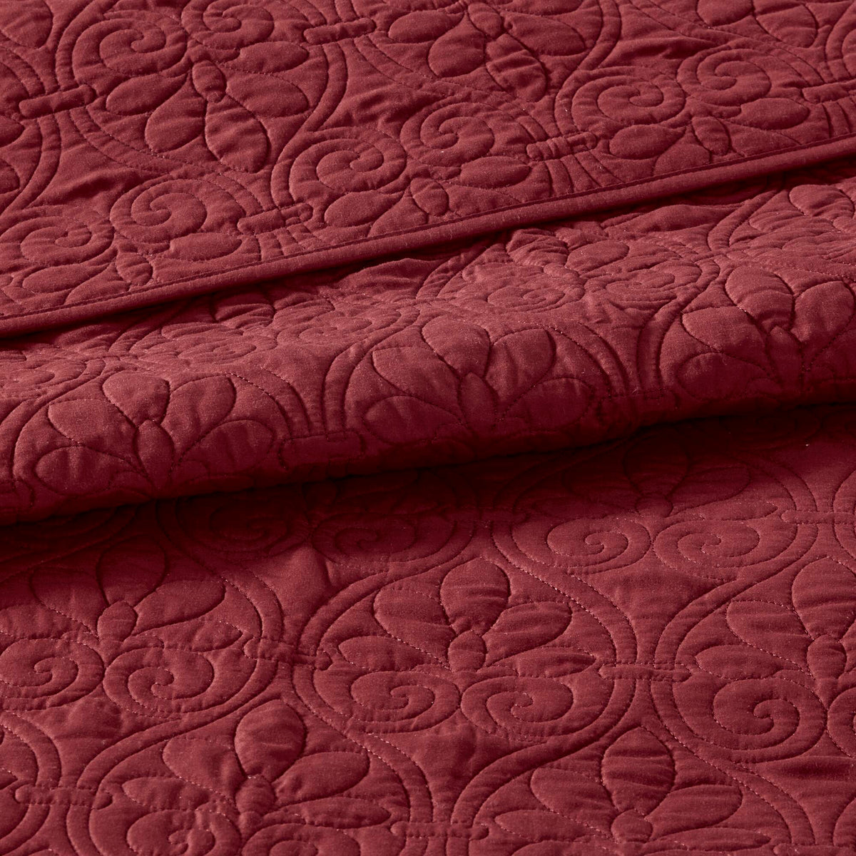Quebec - King Reversible Bedspread Set - Red