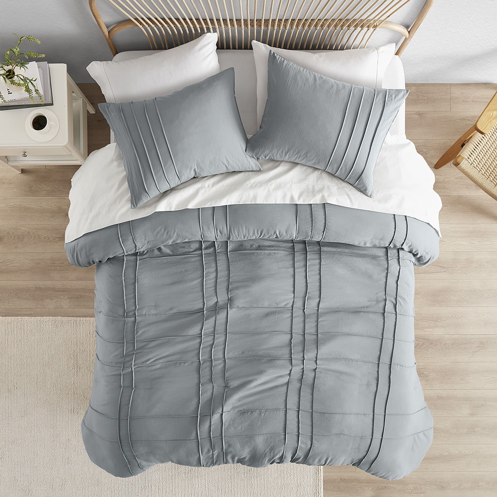 Porter - Queen Soft Washed Pleated Comforter Set - Blue / Gray