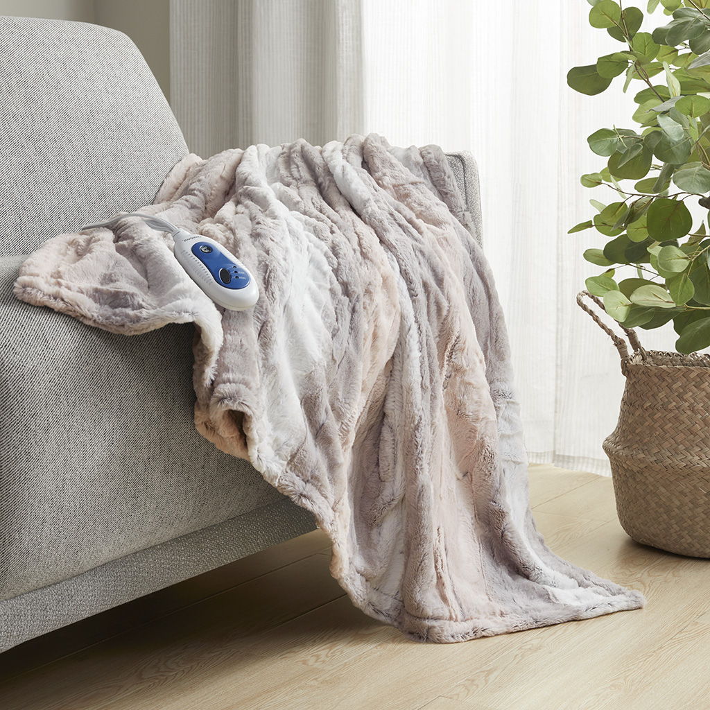 Zuri - Oversized Faux Fur Heated Throw - Blush / Gray