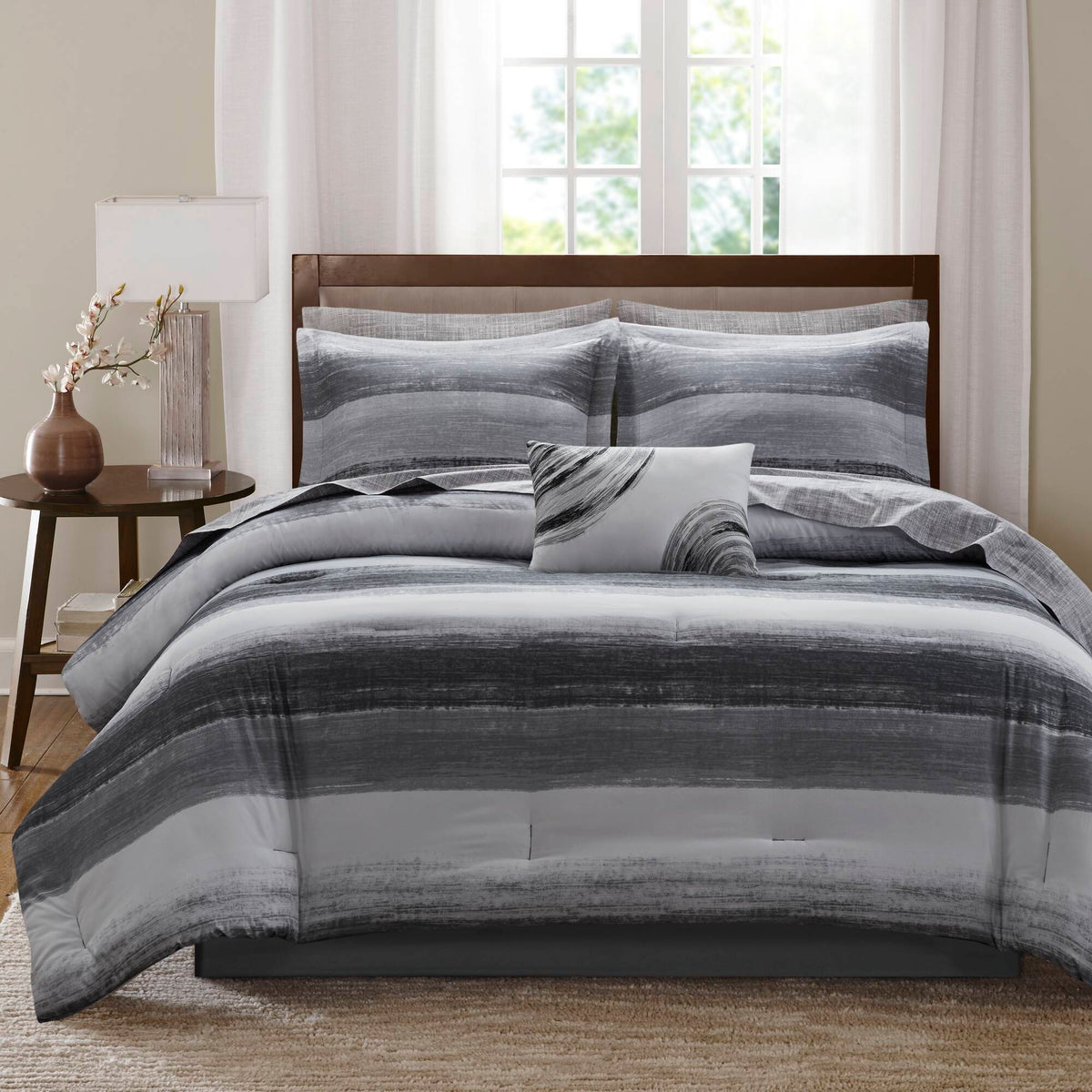 Saben - King 9 Piece Comforter Set With Bed Sheets - Black