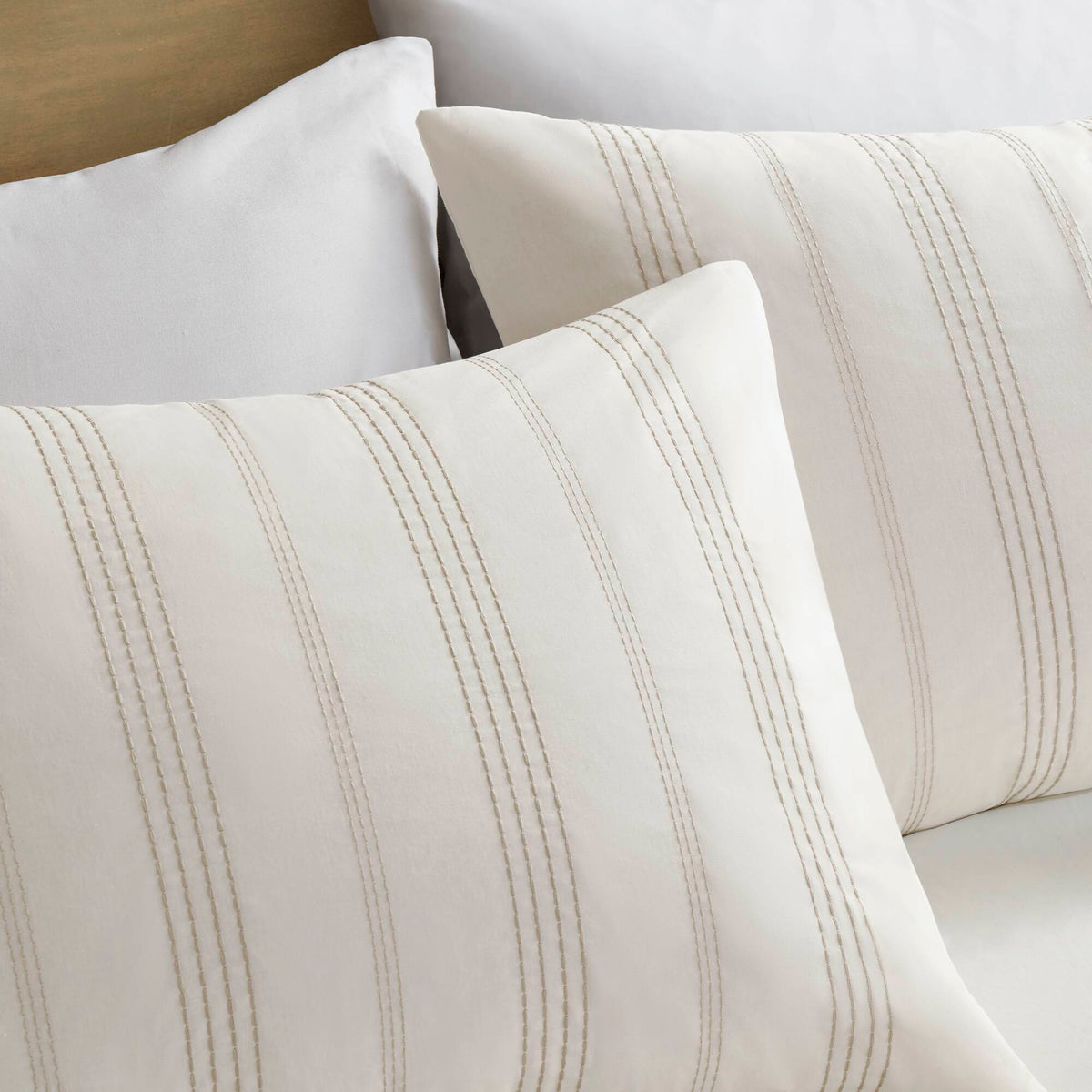 Morgan - 6 Piece King Cotton Jacquard Oversized Comforter Set - Ivory / Taupe