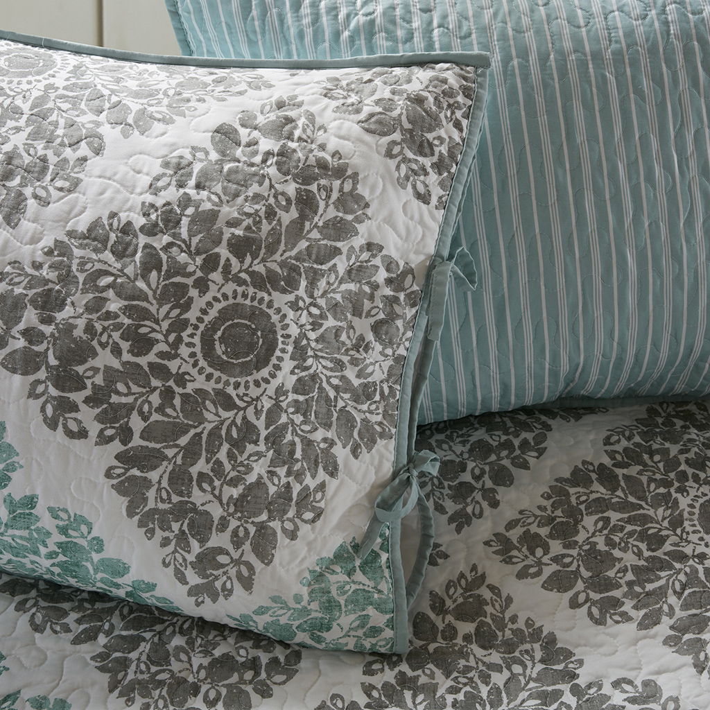 Claire - Twin Reversible Daybed Cover (Set of 6) - Aqua
