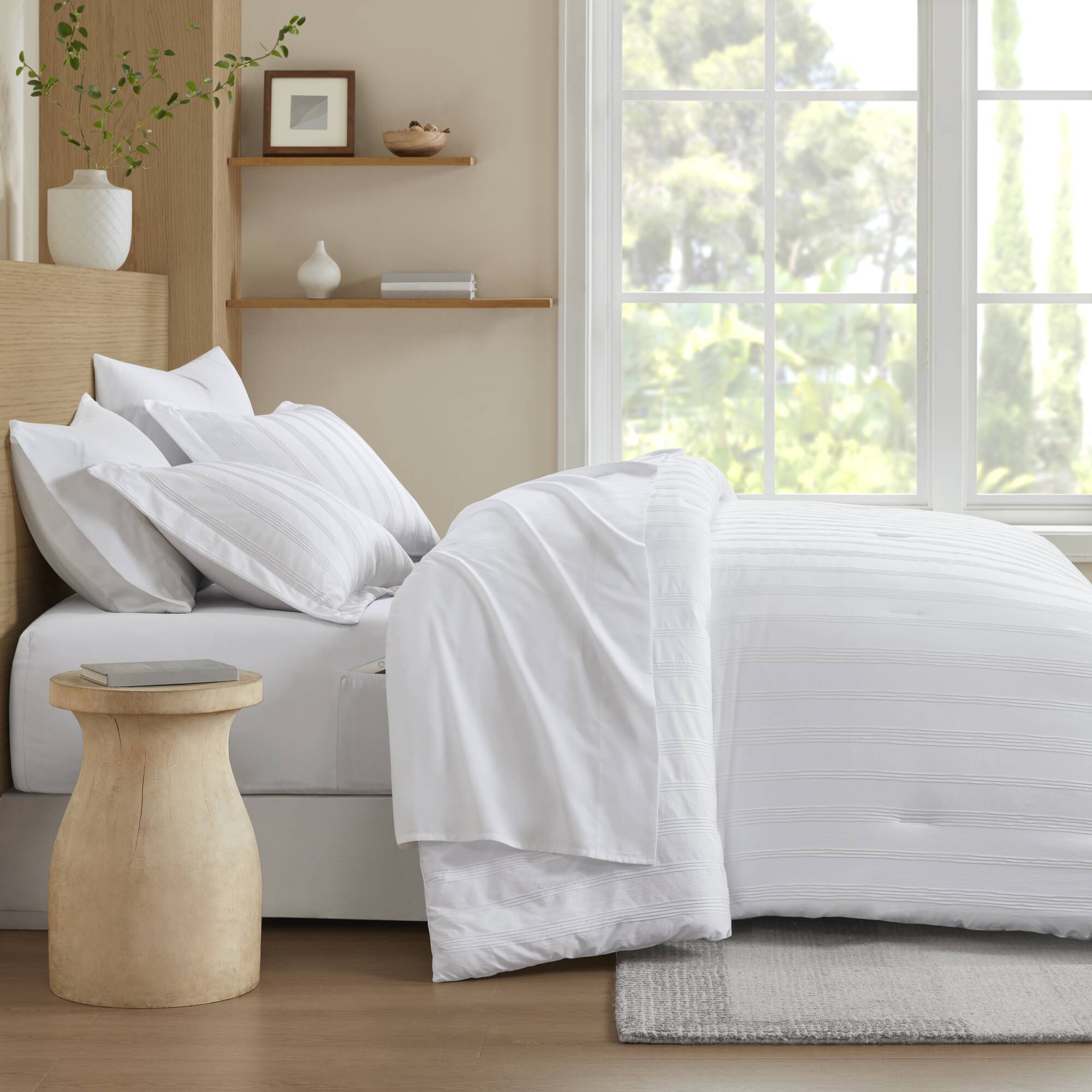 Logan - California King Striped Comforter Set - White
