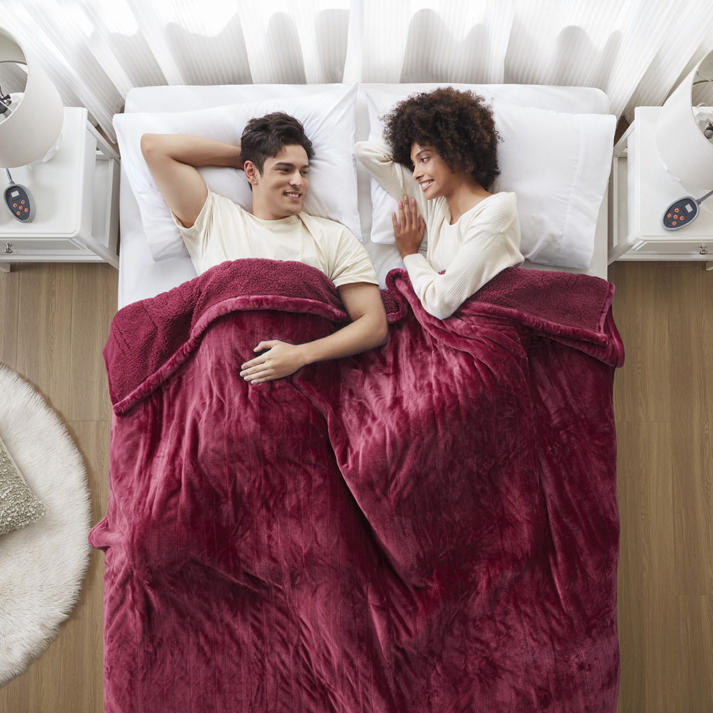 Heated Microlight to Berber - Blanket - Red
