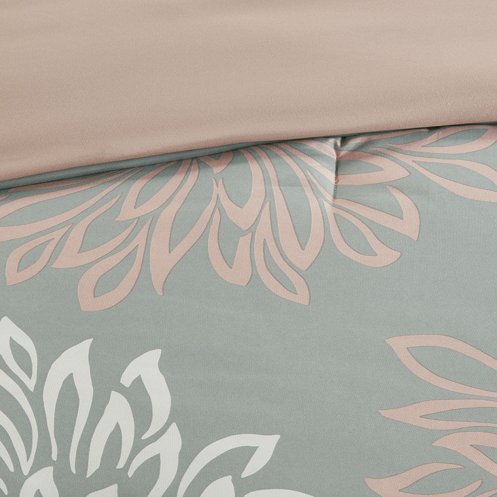 Maible - King Complete Comforter And Sheet Set - Blush / Gray