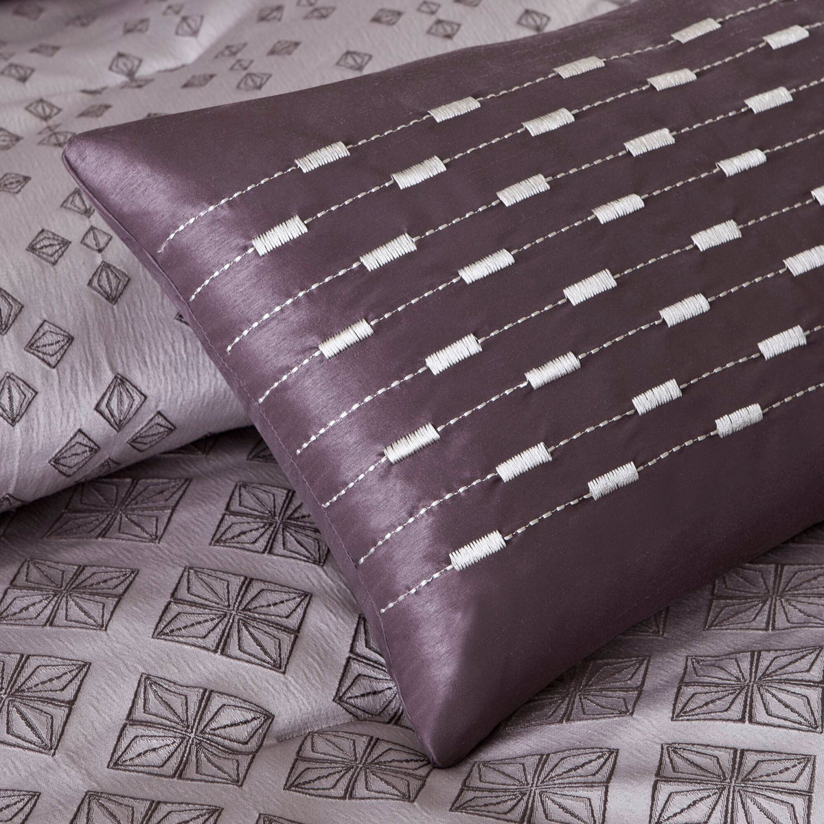 Biloxi - Queen Piece Comforter (Set of 7) - Purple