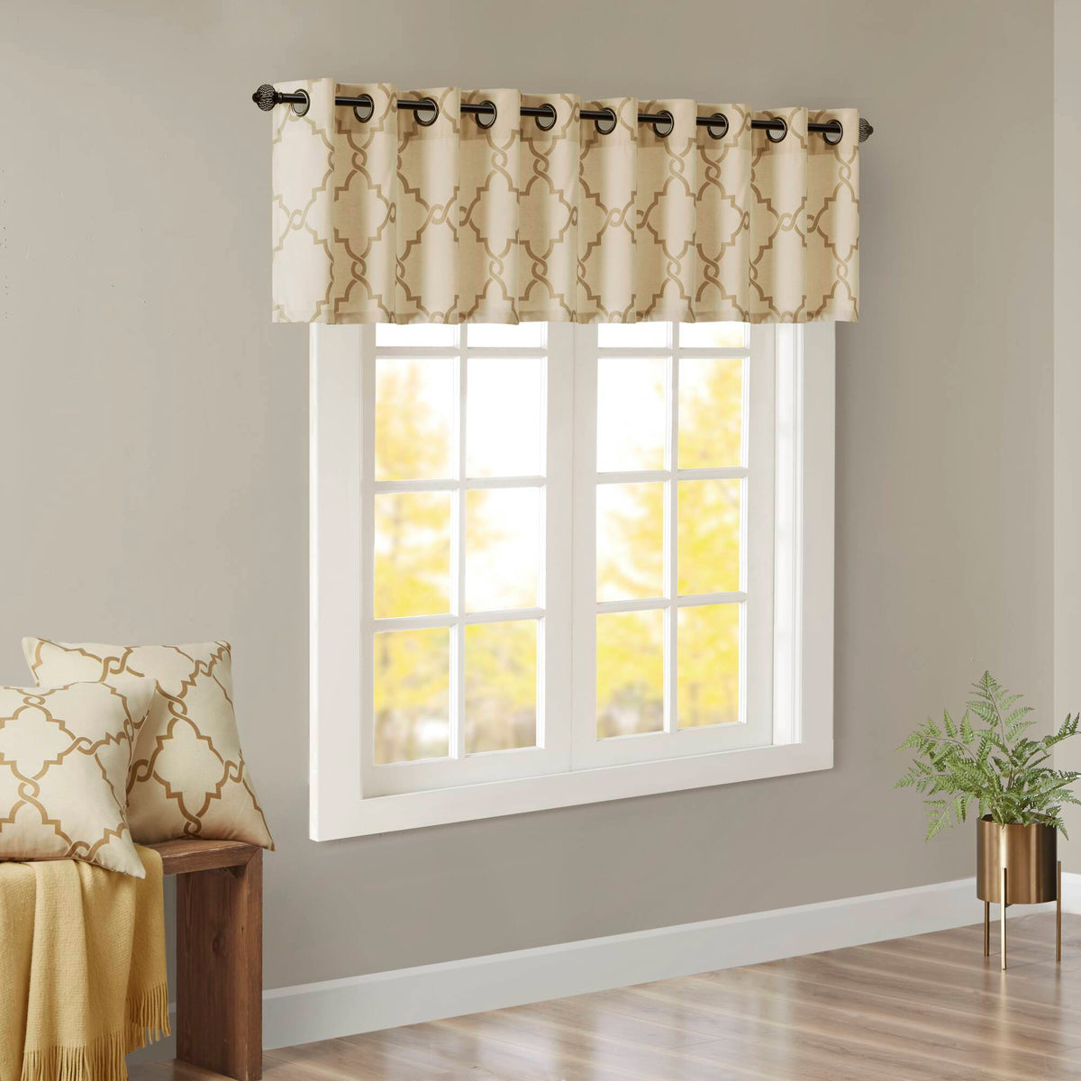 Saratoga - Fretwork Print Grommet Top Window Valance - Beige / Gold