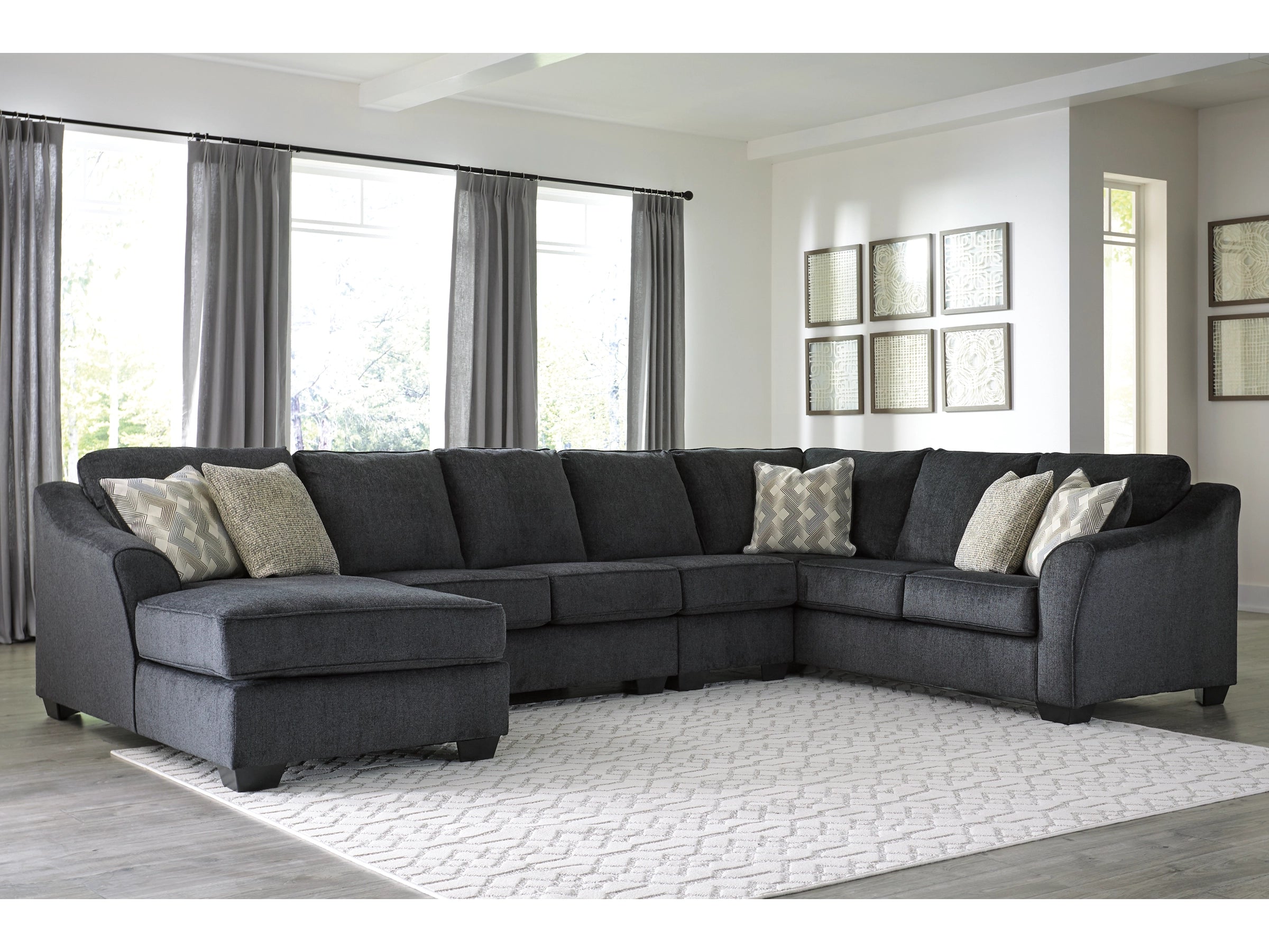 Eltmann 4-Piece Sectional with Chaise