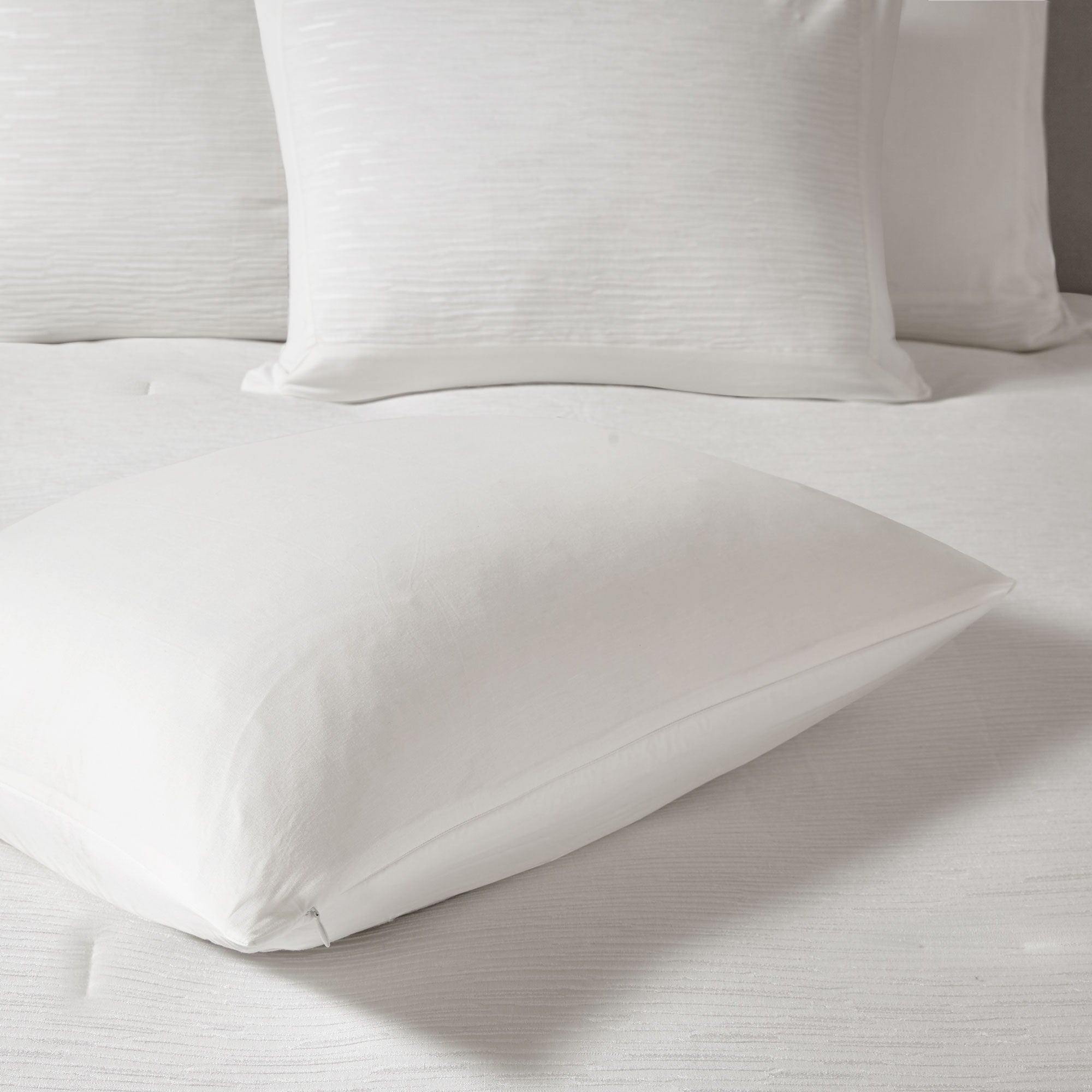 Hanae - King Blend Yarn Dyed 3 Piece Comforter Set - White