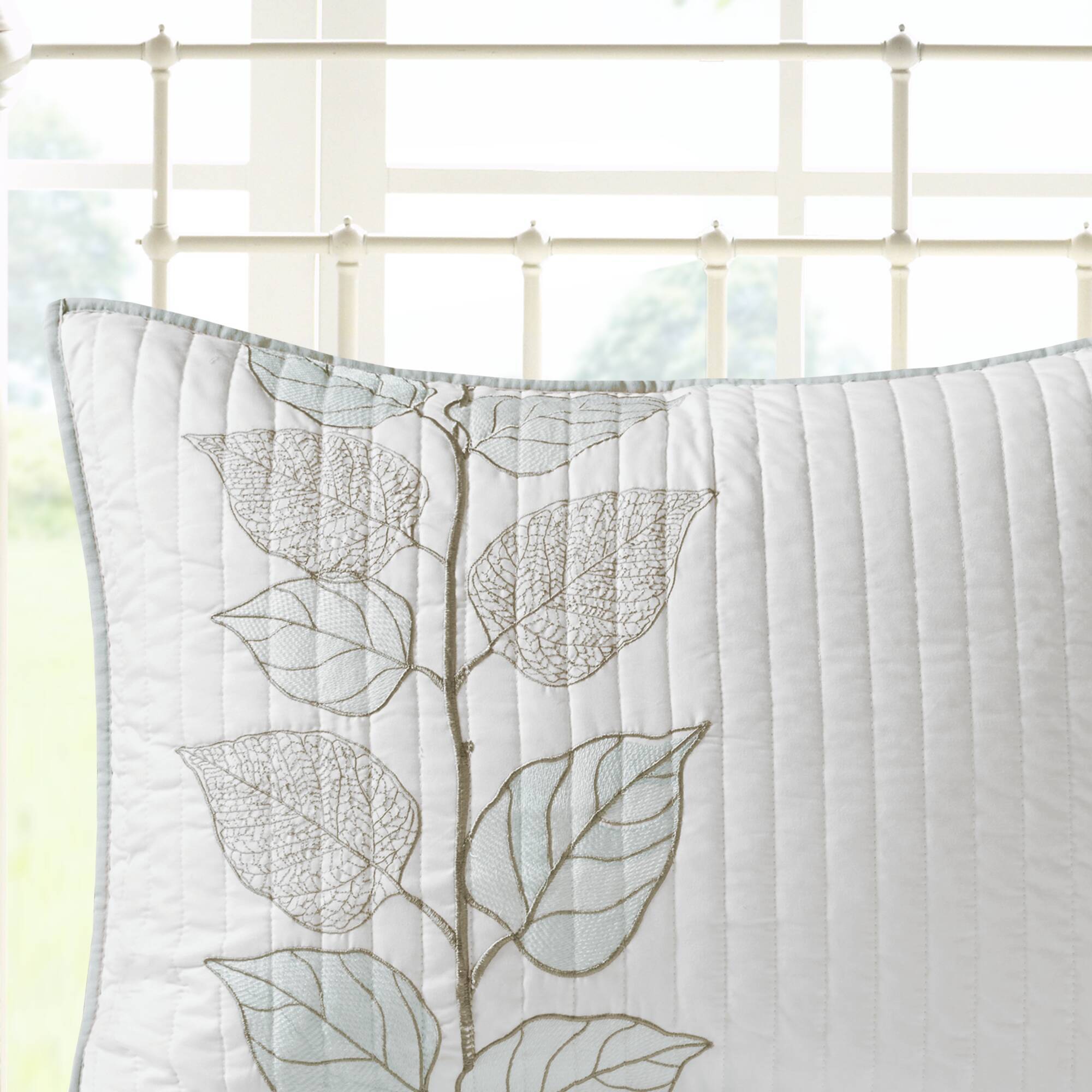 Caelie - King 6 Piece Reversible Coverlet Set - Blue