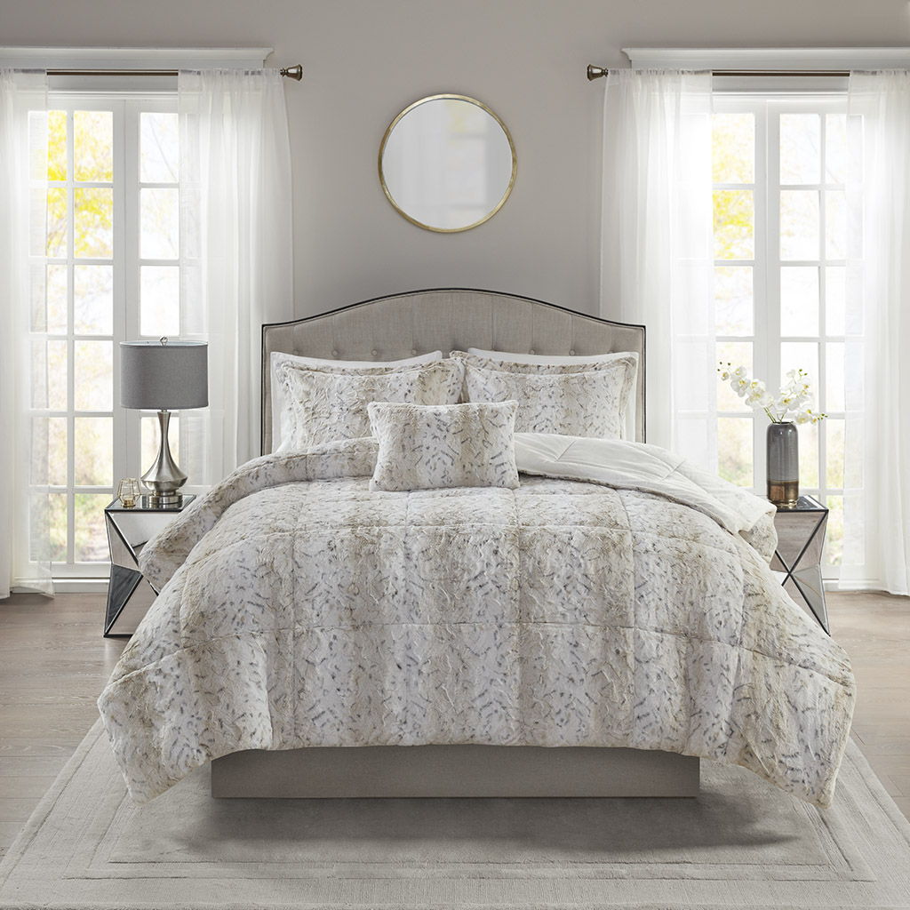 Zuri - King Comforter (Set of 4) - Snow Leopard