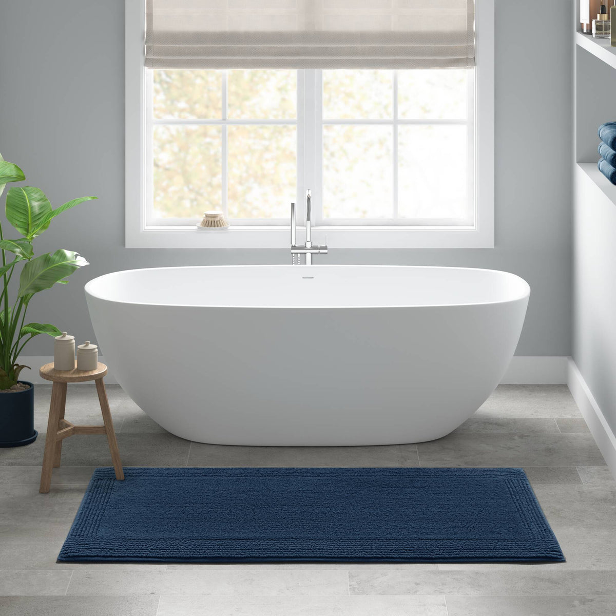 Splendor - 17" x 24" Tufted Reversible Bath Rug - Navy