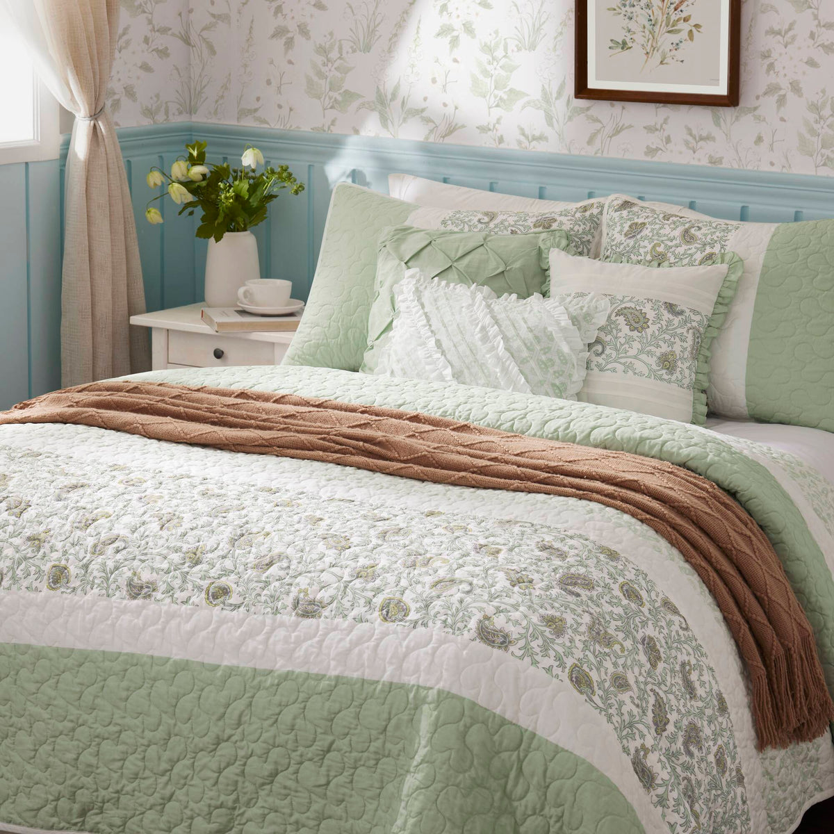 Dawn - 6 Piece Full/Queen Percale Quilt Set With Throw Pillows - Sage Green