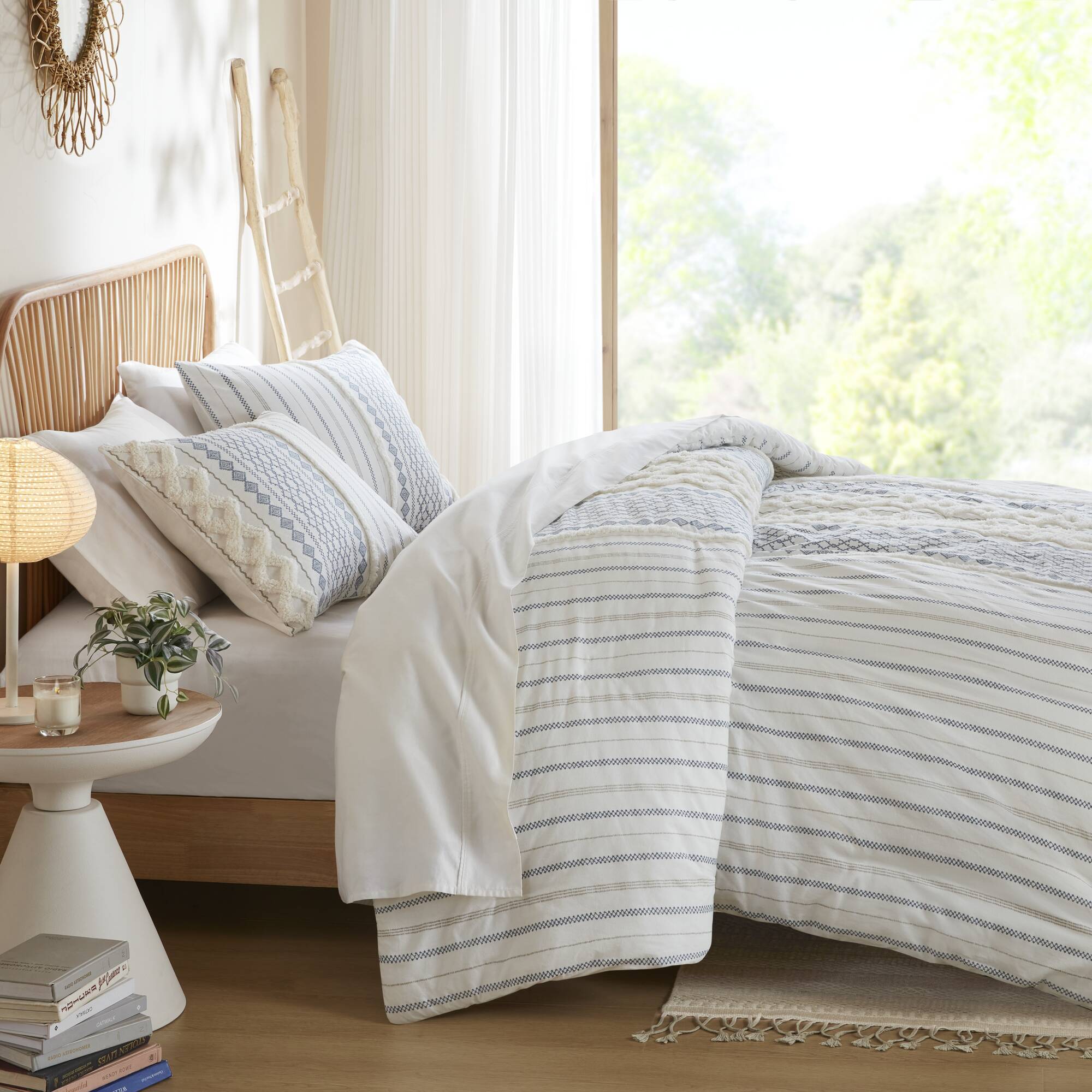Imani - Cotton Printed Duvet Cover Set With Chenille - White