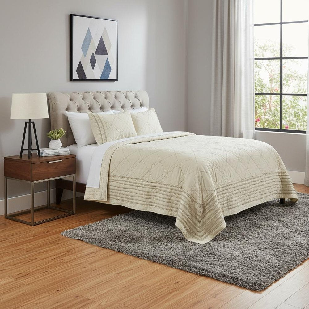 Ivory Geometric King Kantha Stitch Quilt With Shams