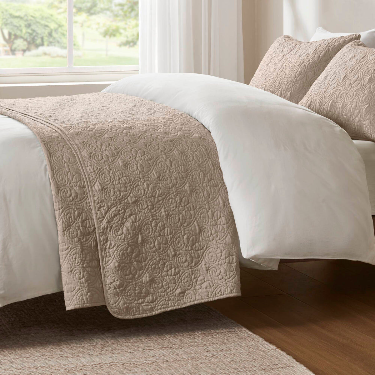 Quebec - King Reversible Coverlet Set - Neutral