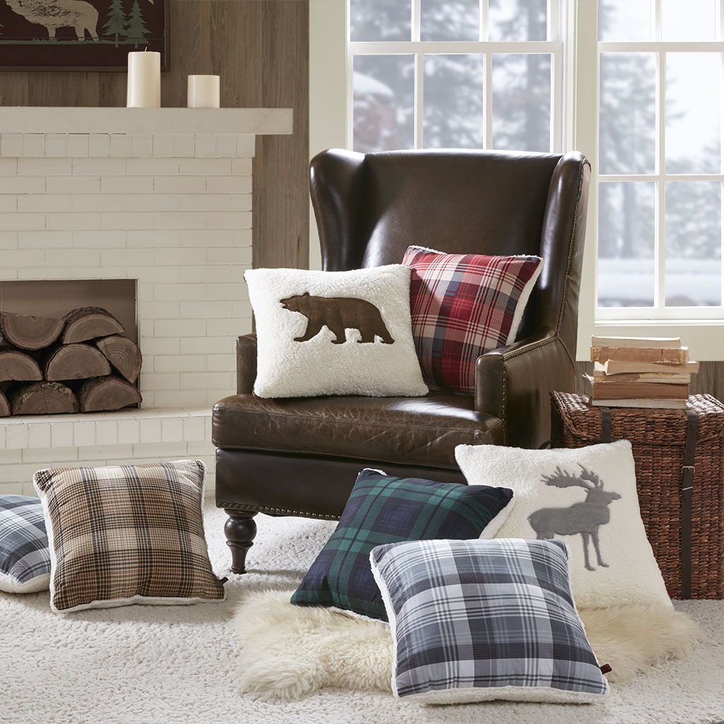 Bear - Square Berber Pillow - White
