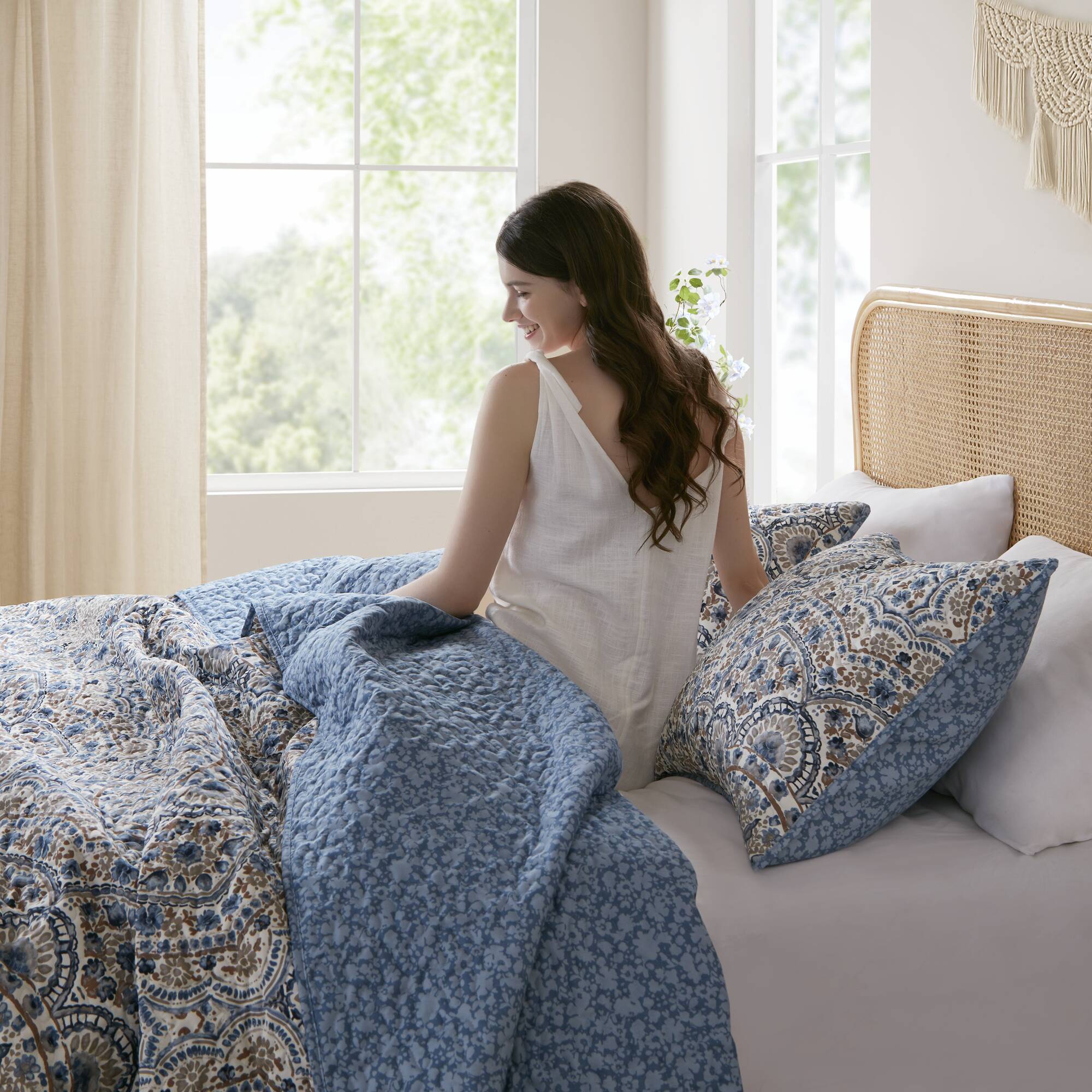 Valerie - King Boho Floral Reversible Quilt - Blue