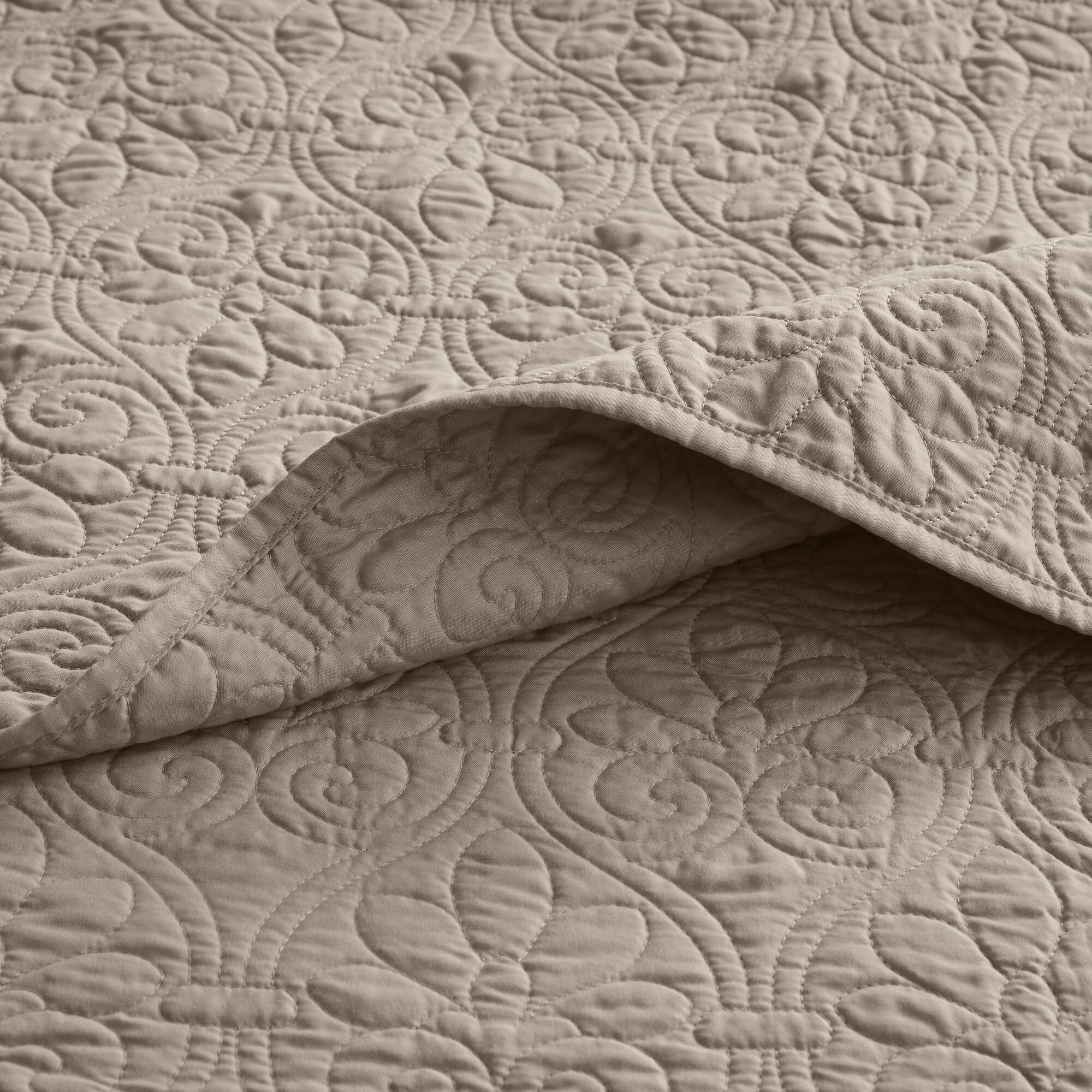 Quebec - King Reversible Coverlet Set - Neutral
